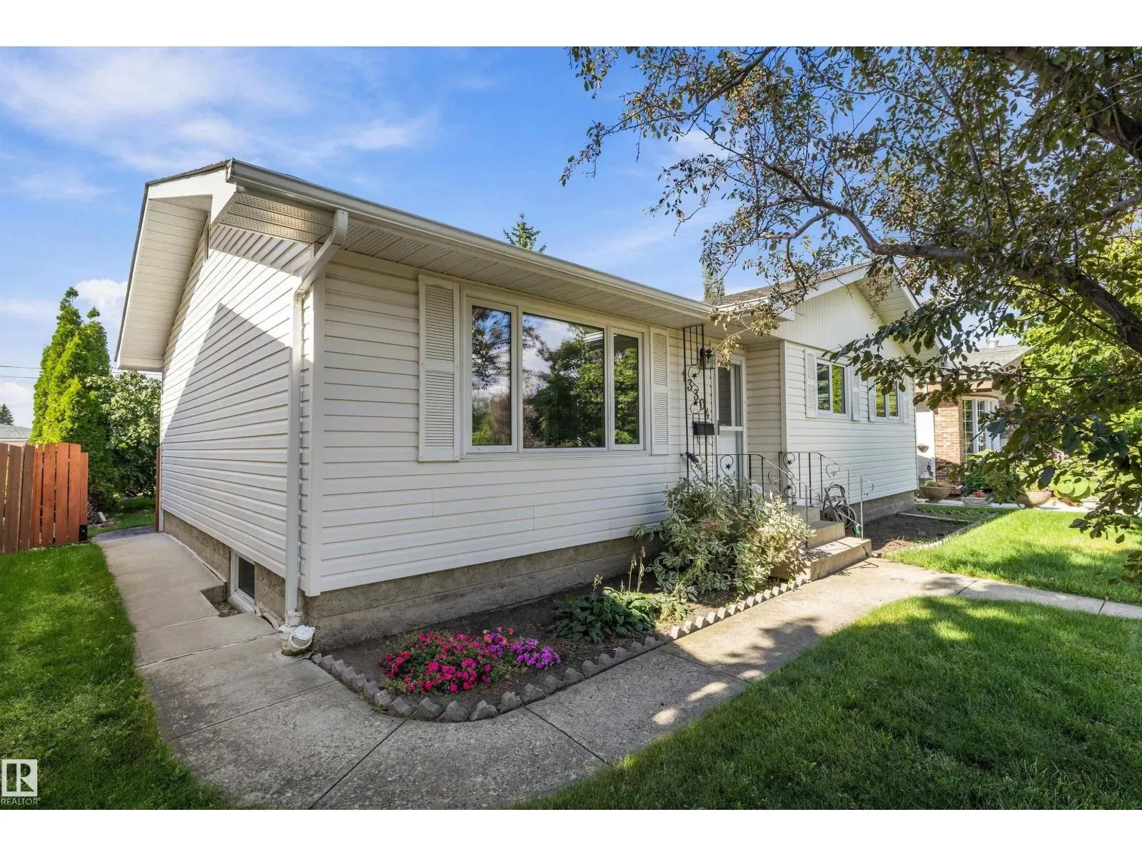 13304 73 ST NW