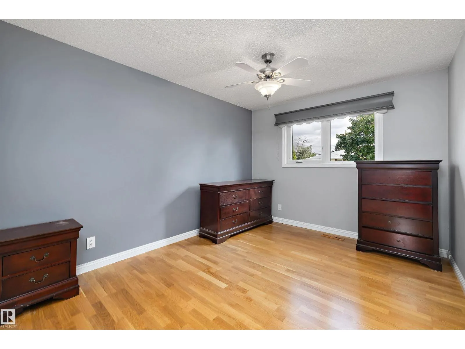 13304 73 ST NW