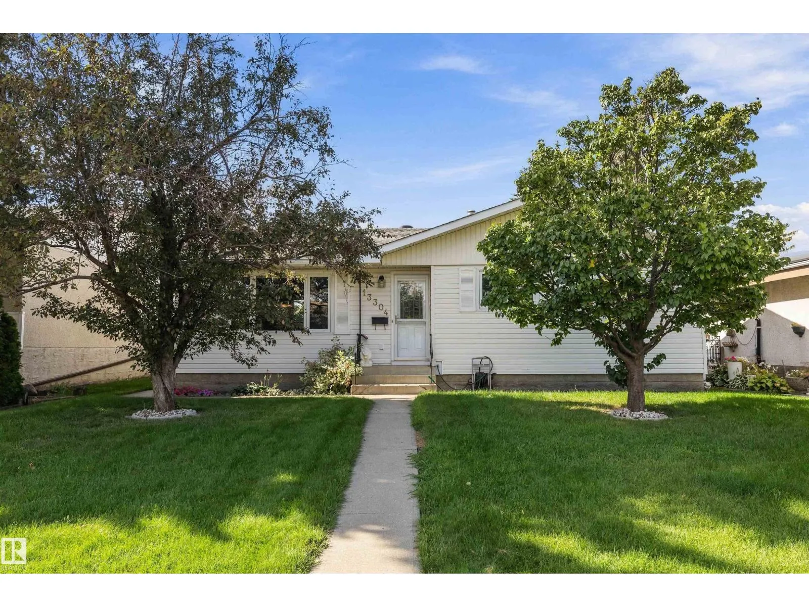 13304 73 ST NW