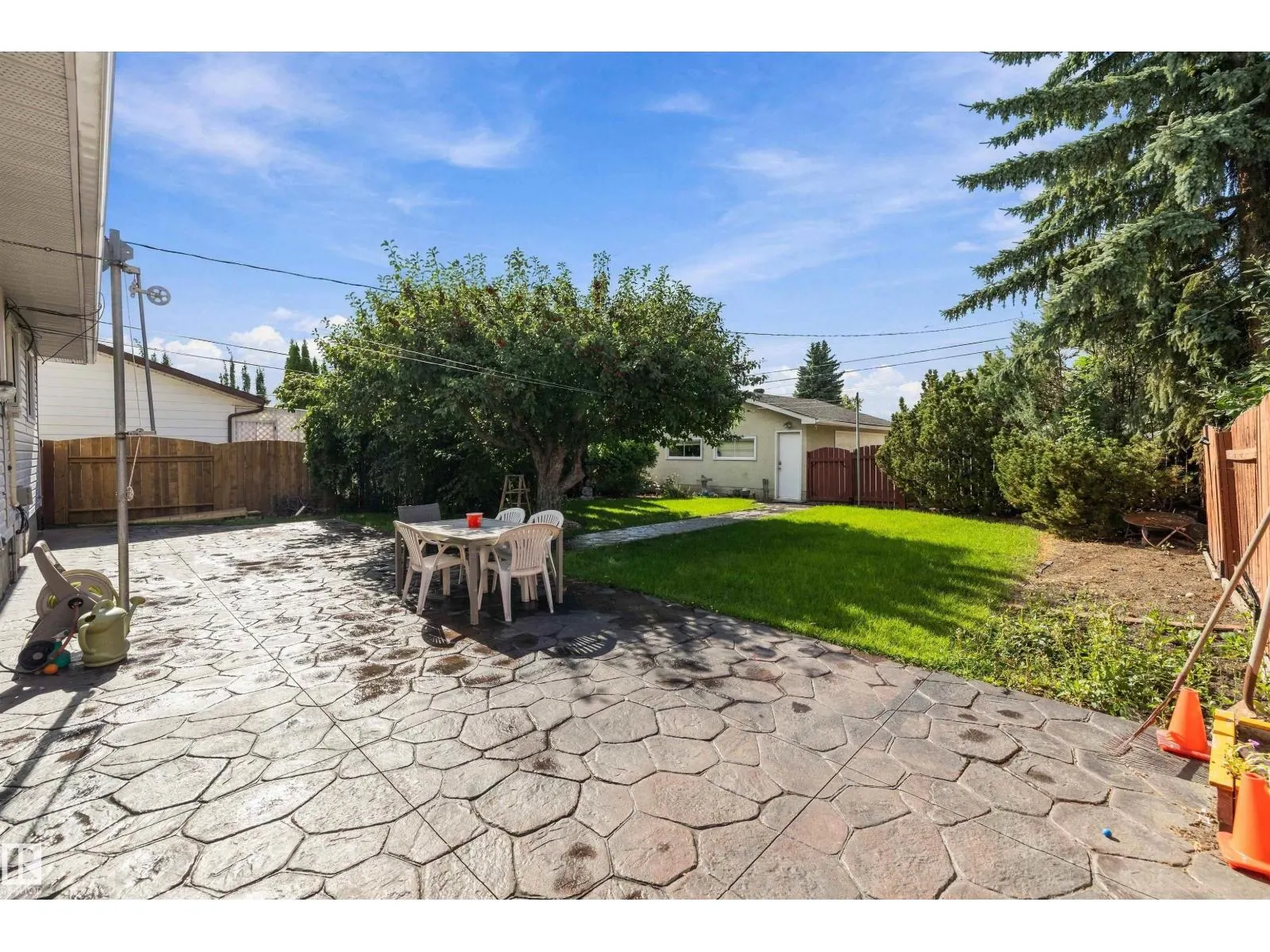 13304 73 ST NW