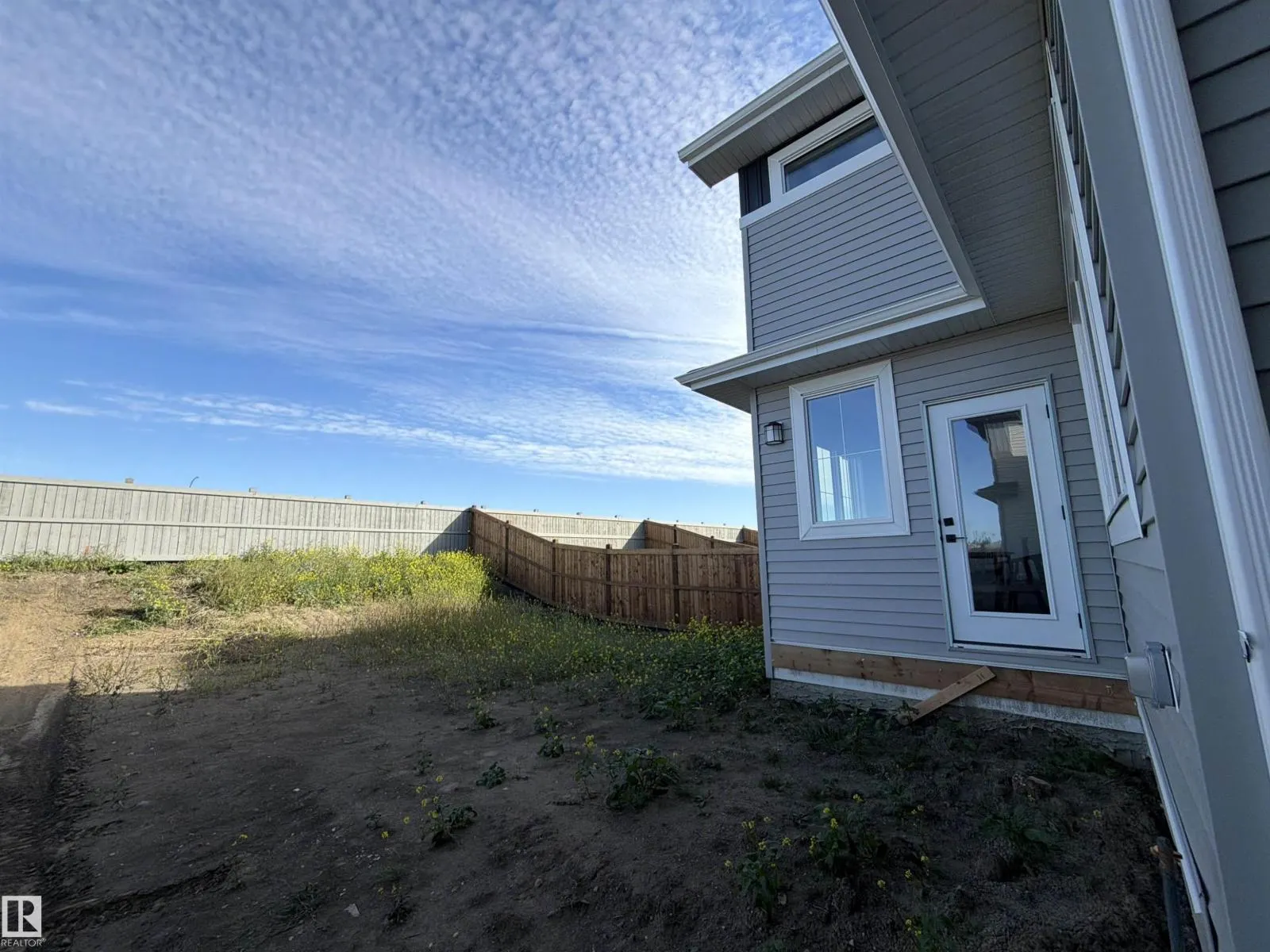 159 CALEDON CR