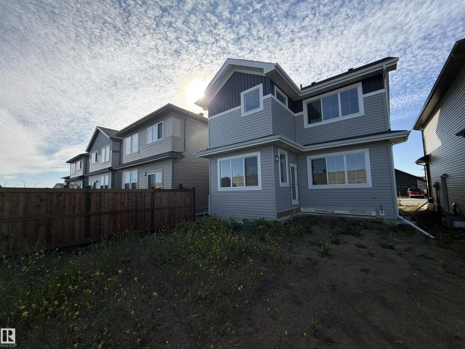 159 CALEDON CR