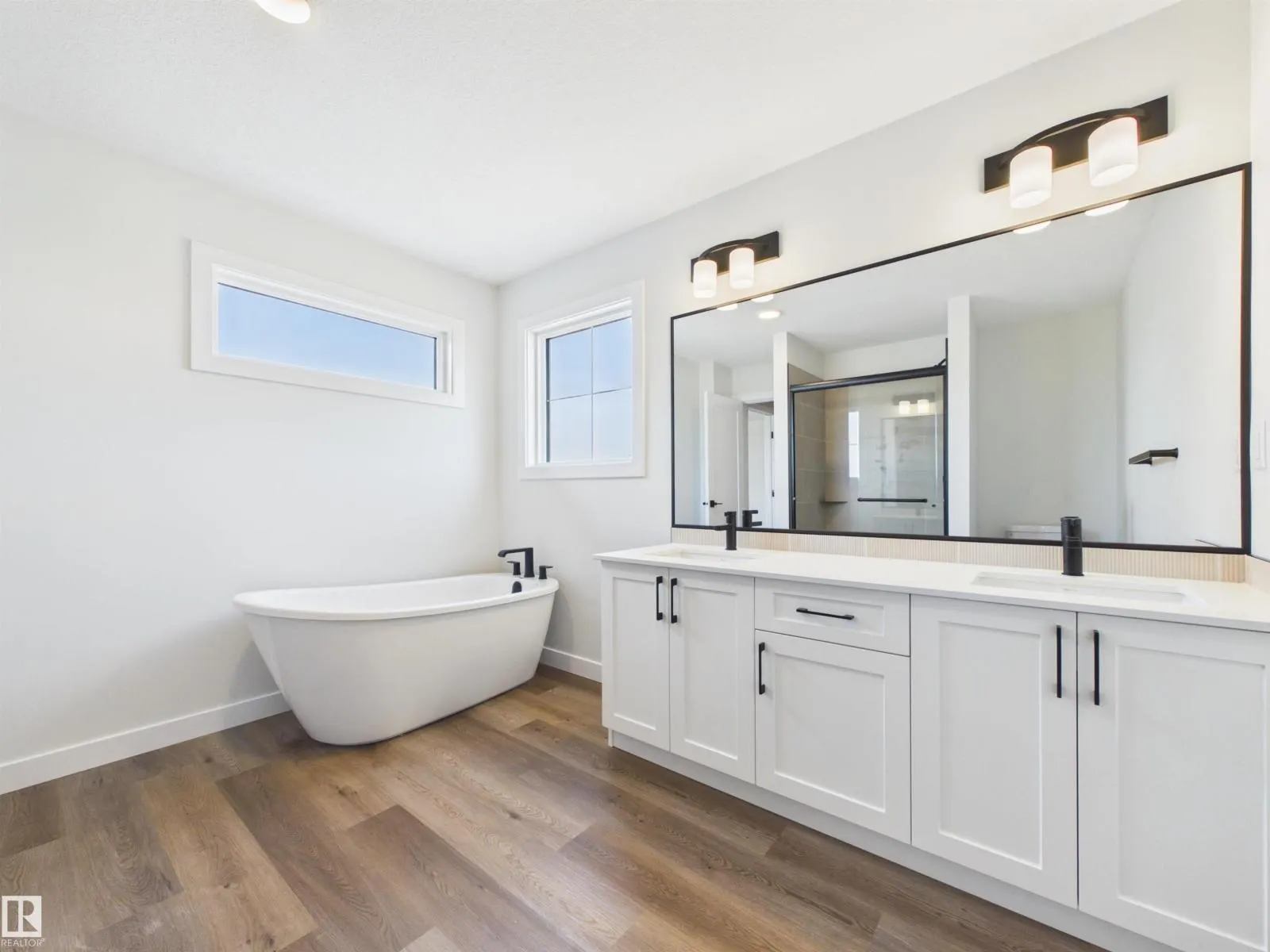 159 CALEDON CR