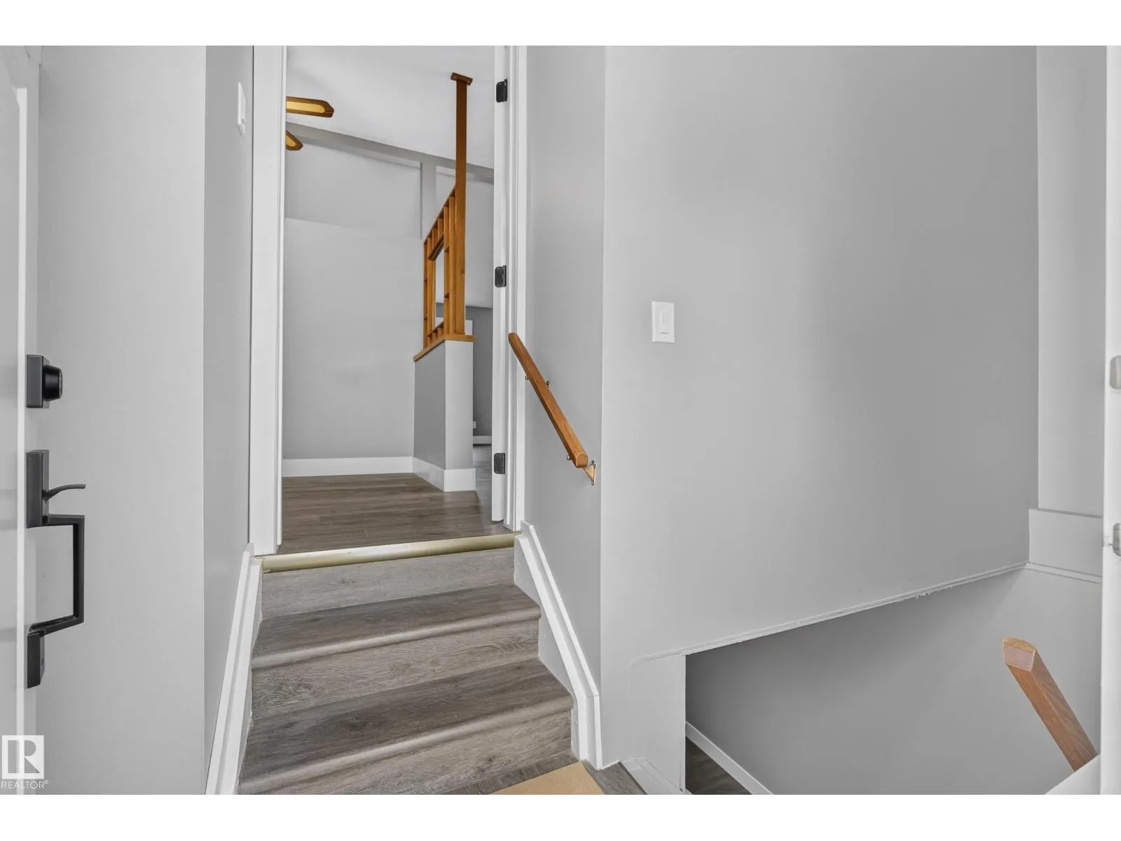 25 MILBURN CR