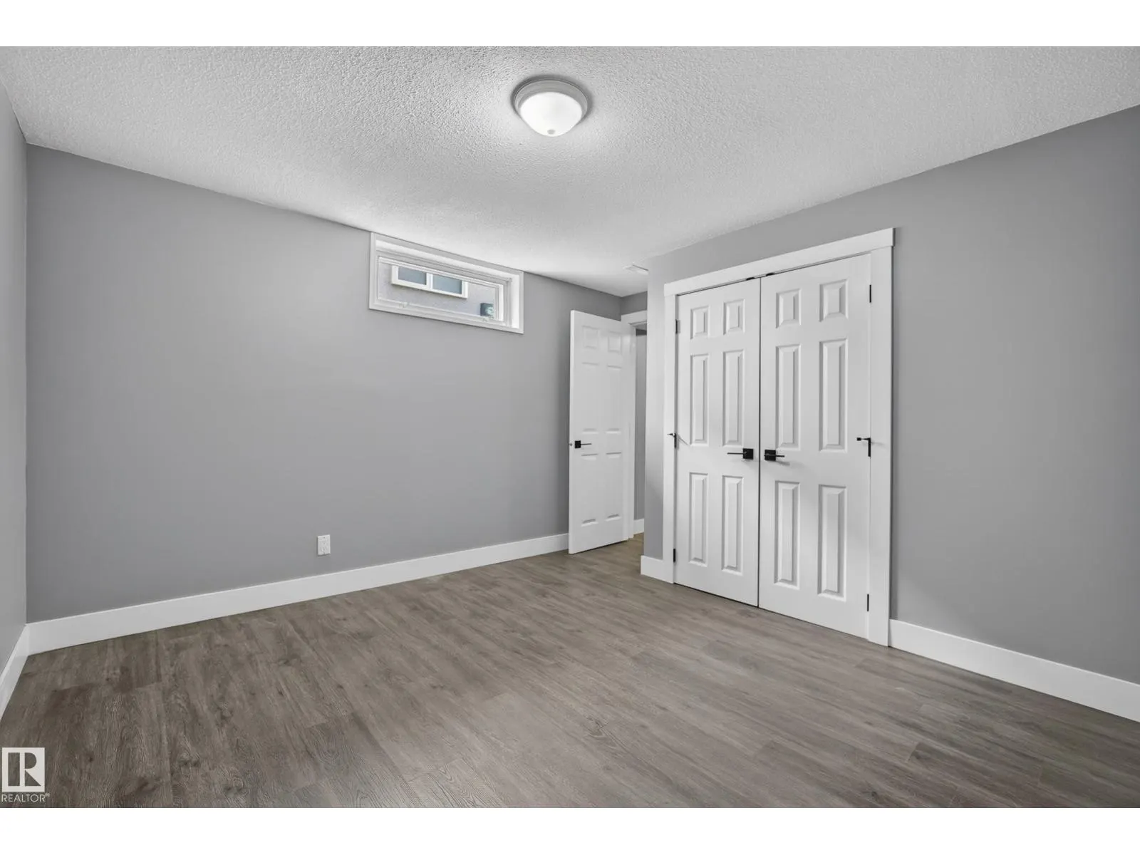 25 MILBURN CR