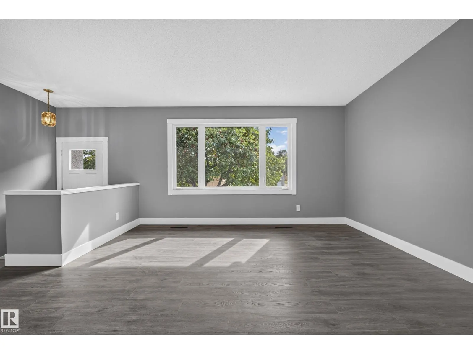 25 MILBURN CR