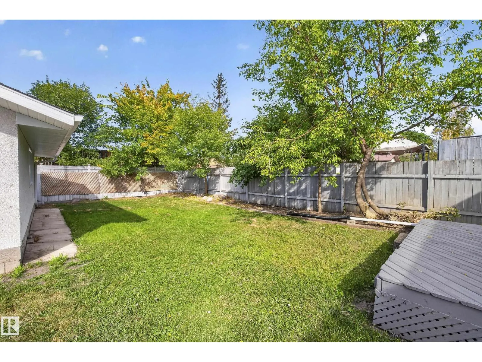 25 MILBURN CR