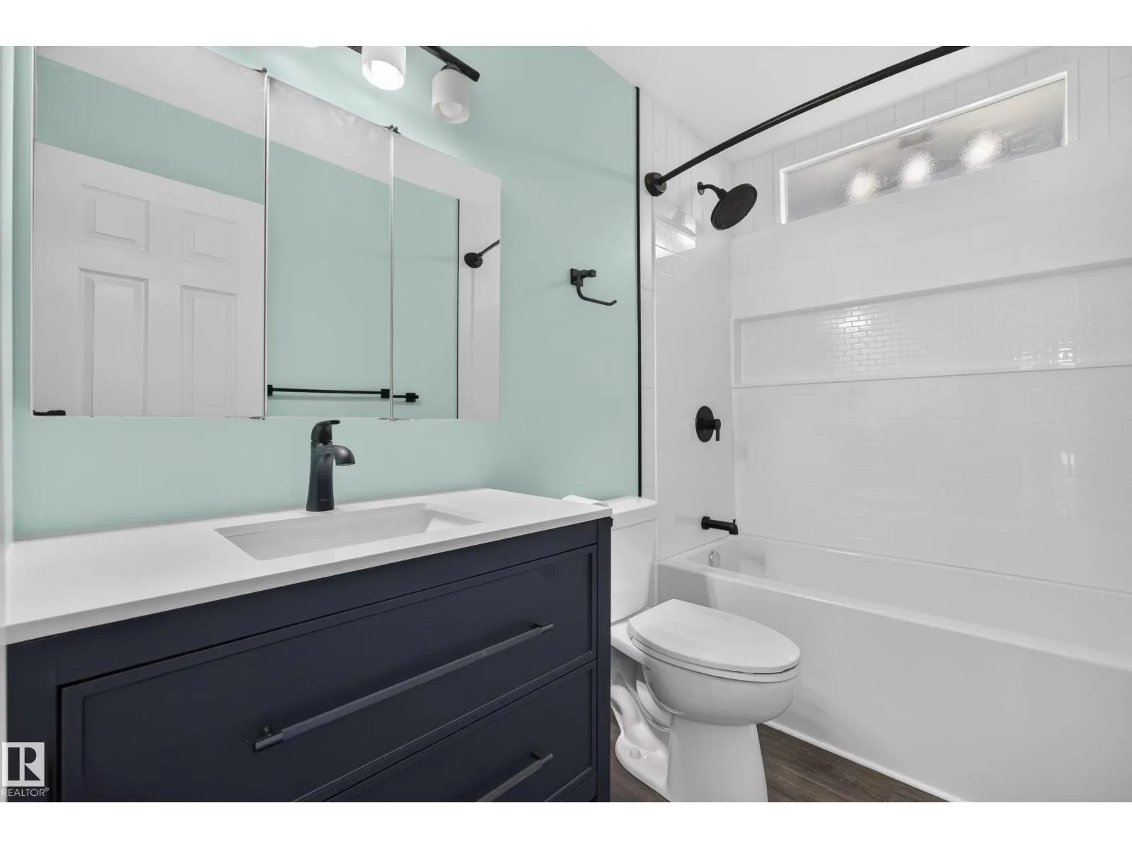 25 MILBURN CR