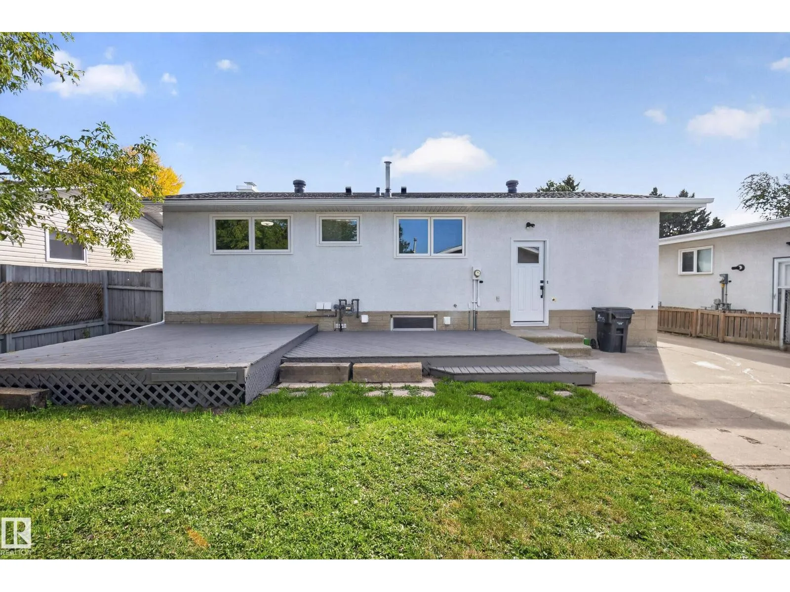 25 MILBURN CR