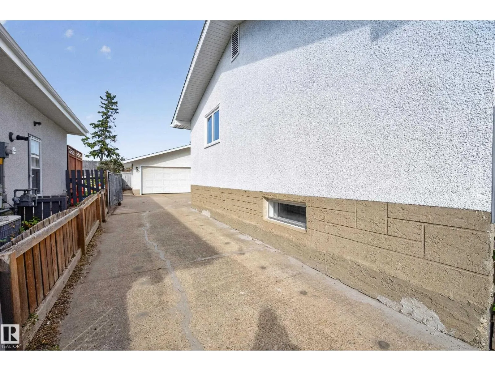 25 MILBURN CR