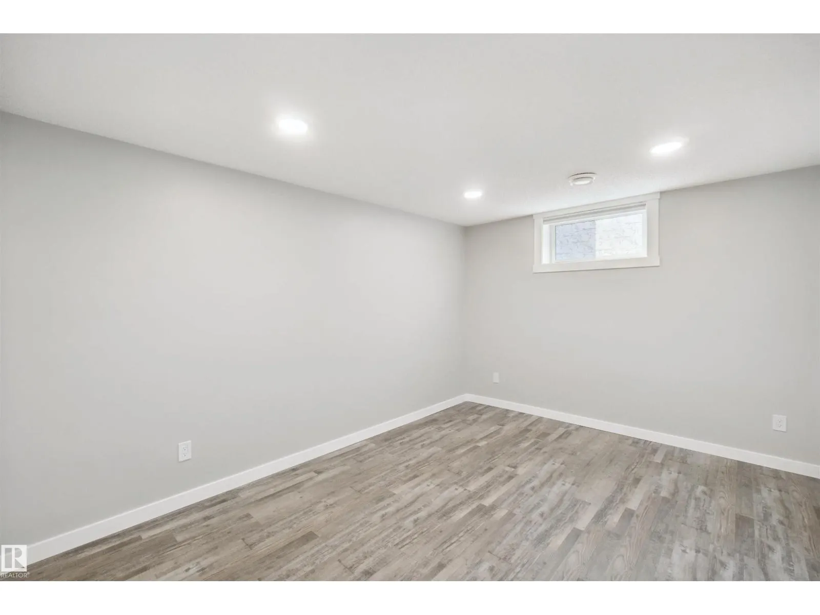 13212 73 ST NW
