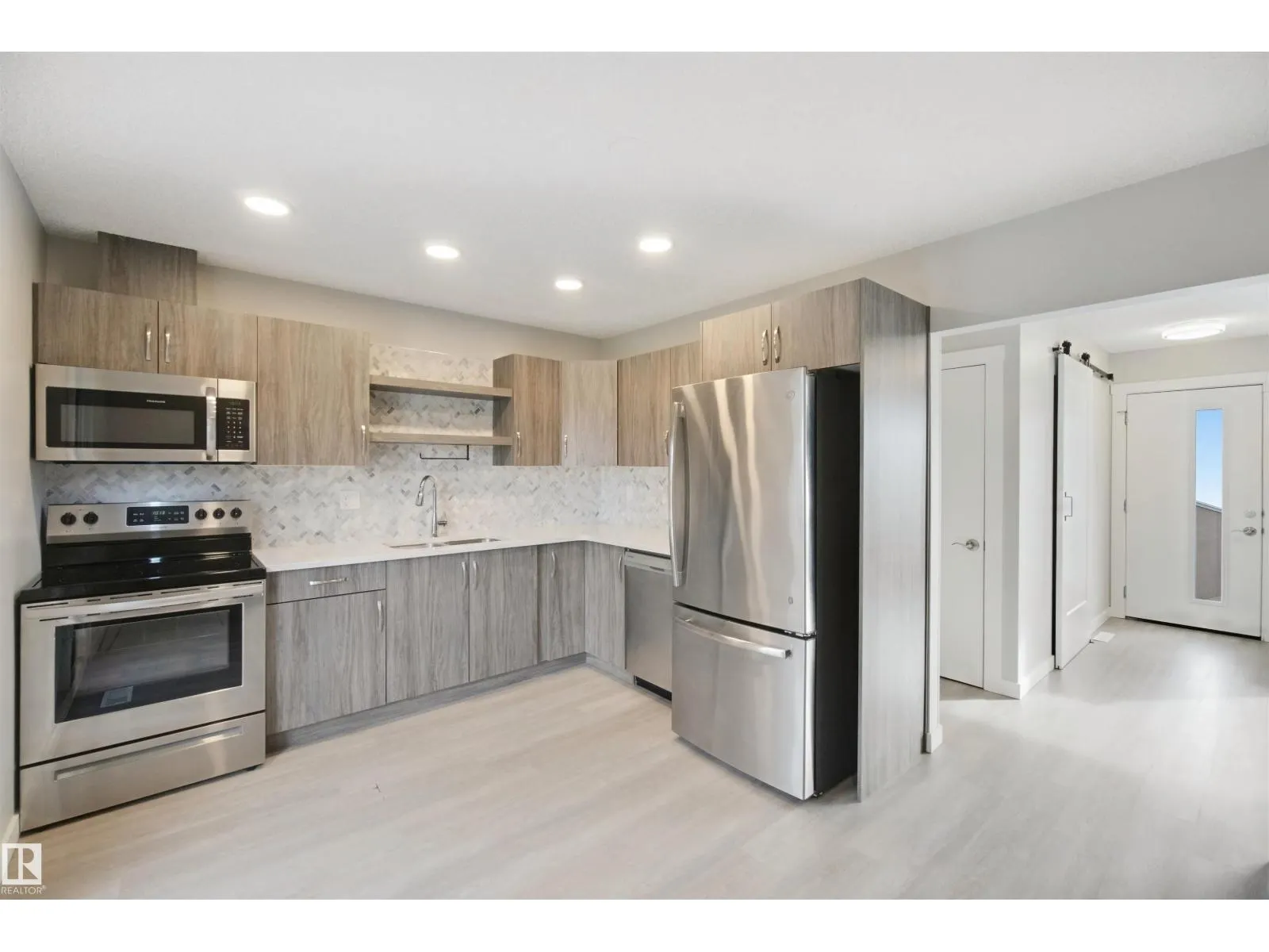 13212 73 ST NW
