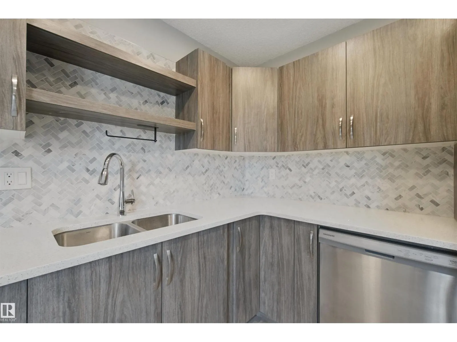 13212 73 ST NW