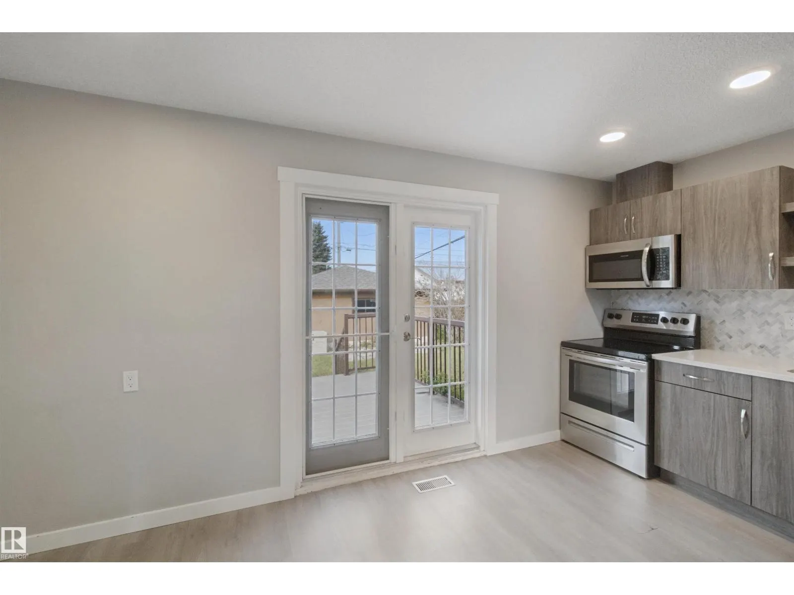 13212 73 ST NW
