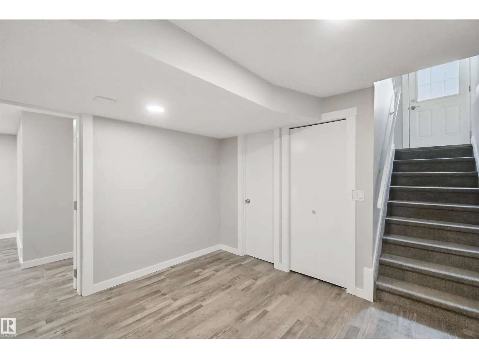 13212 73 ST NW