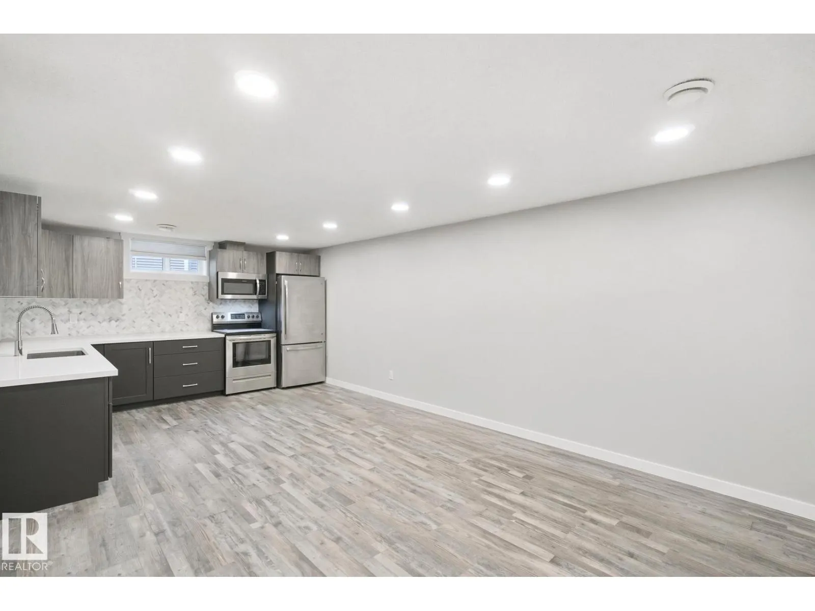 13212 73 ST NW