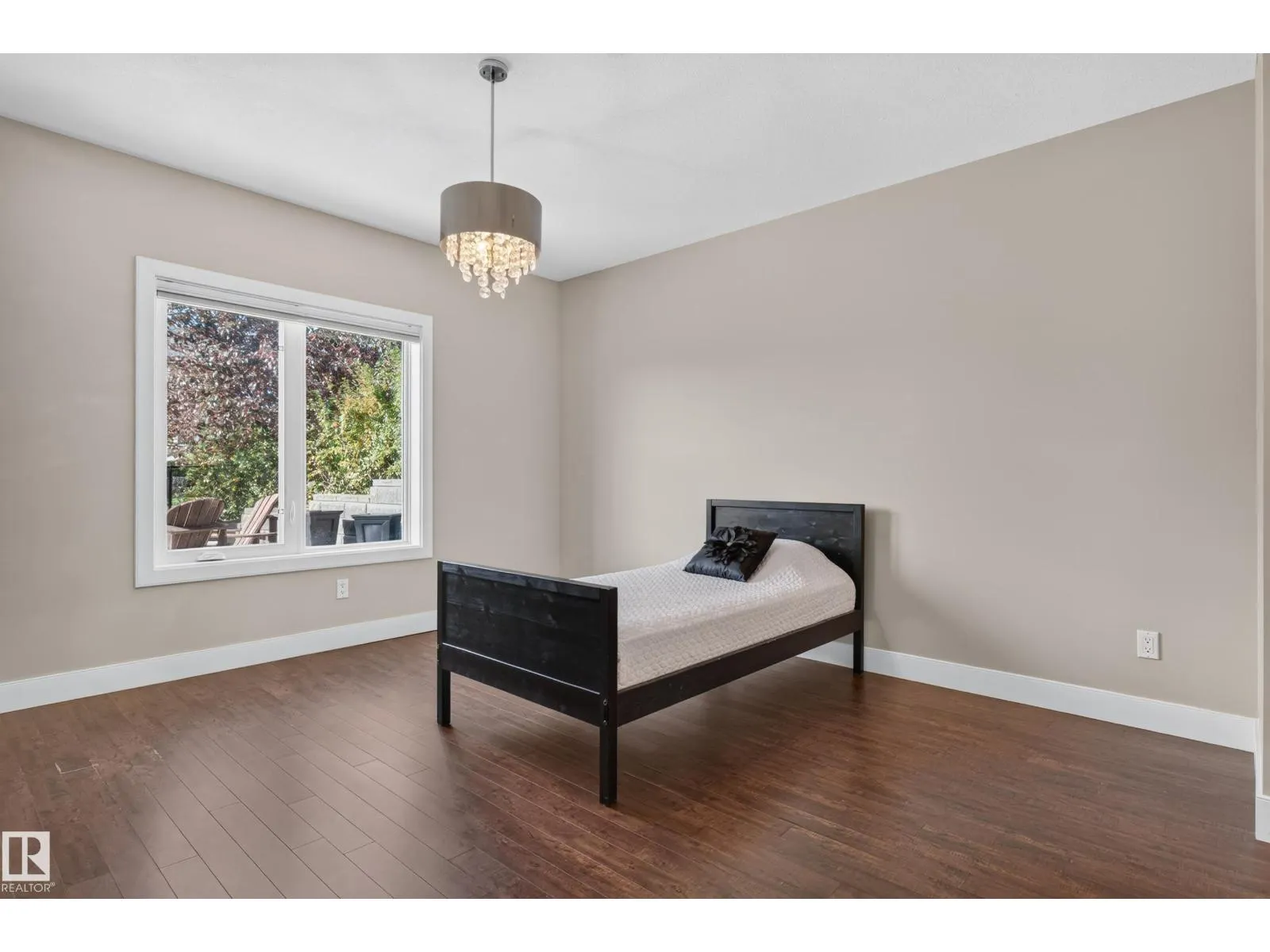 4204 TRIOMPHE PT