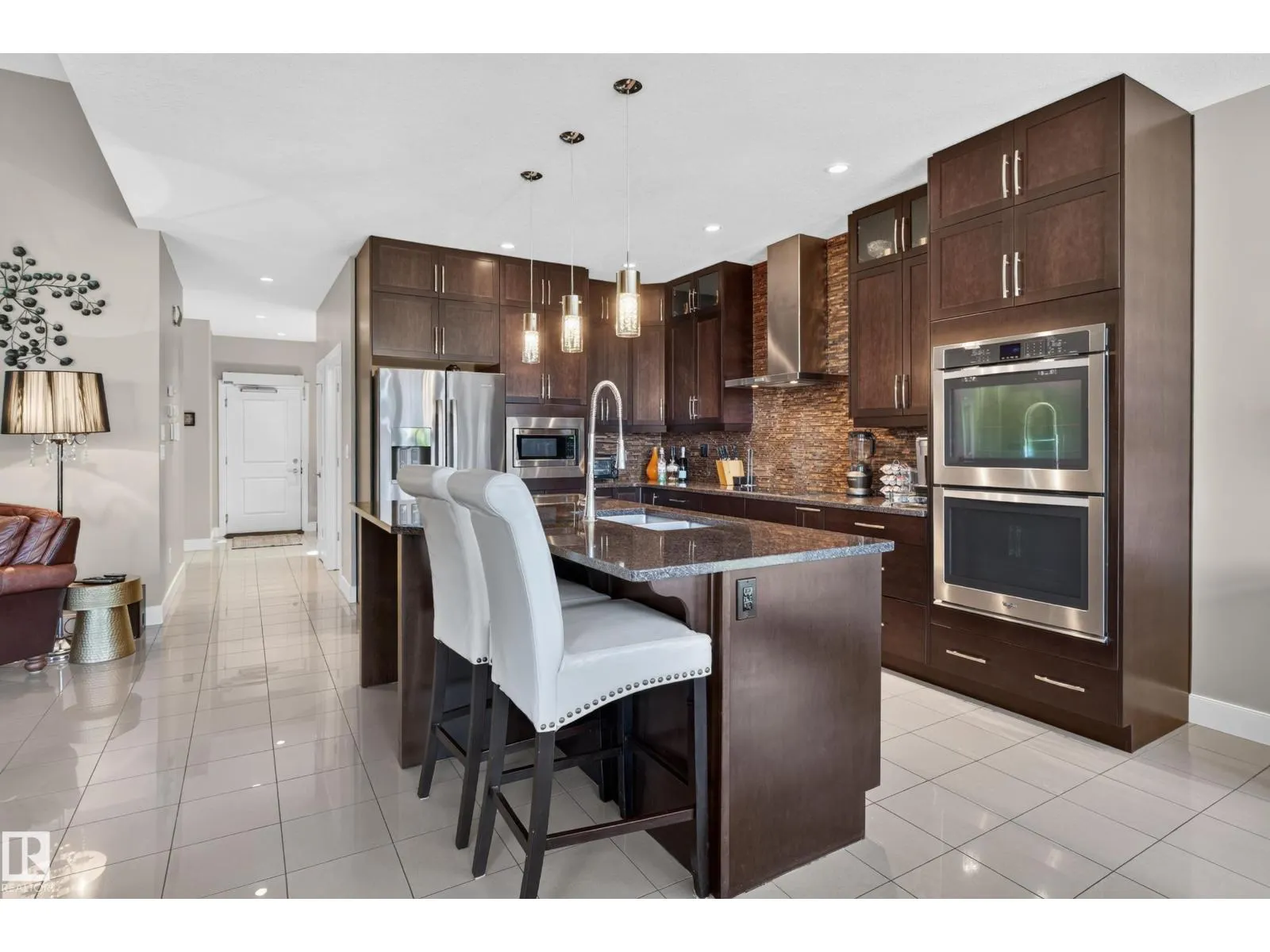 4204 TRIOMPHE PT