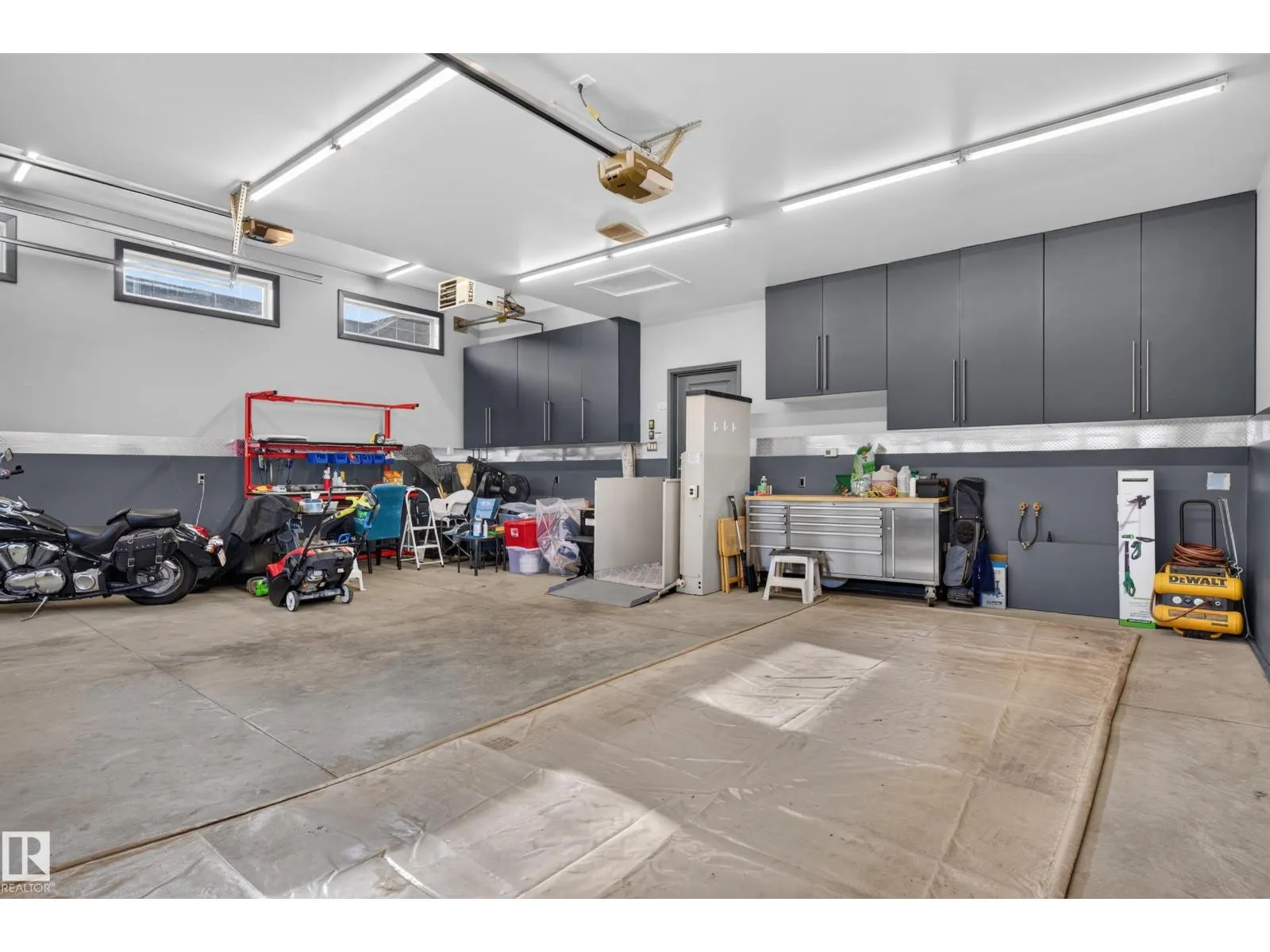 4204 TRIOMPHE PT
