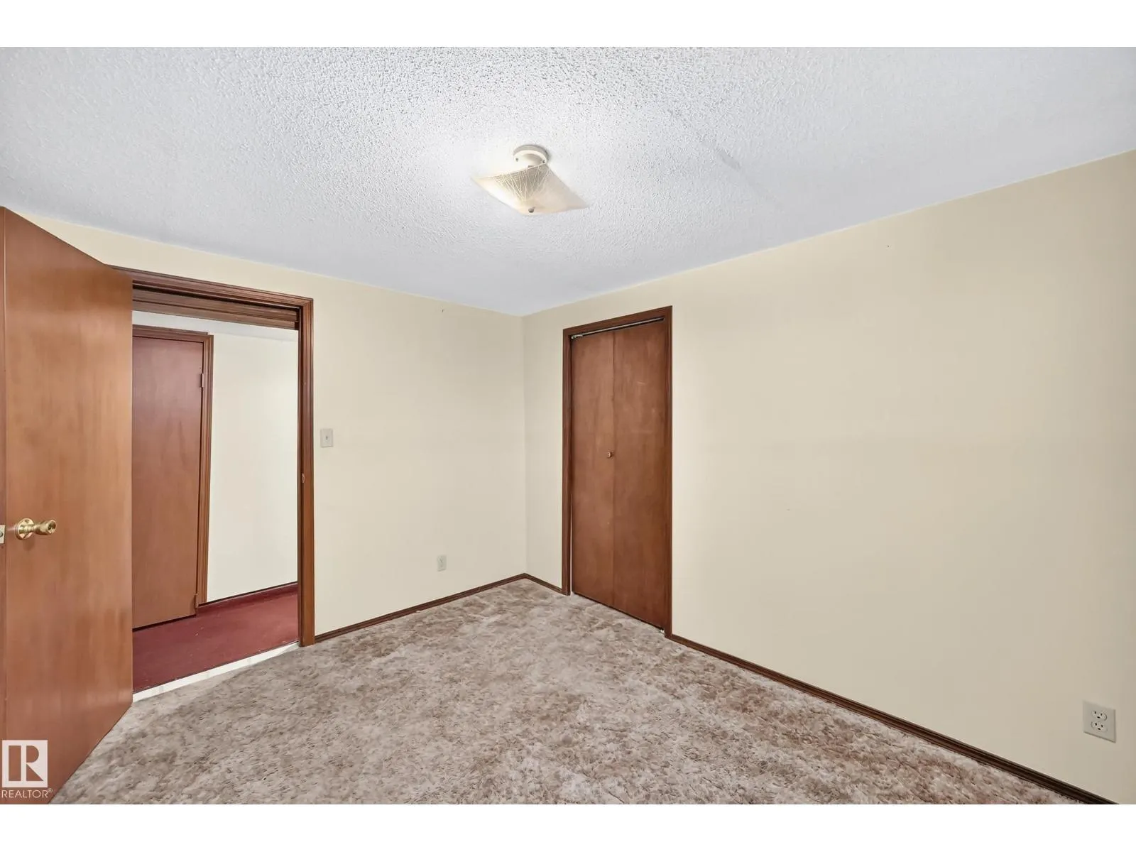 12424 46 ST NW NW