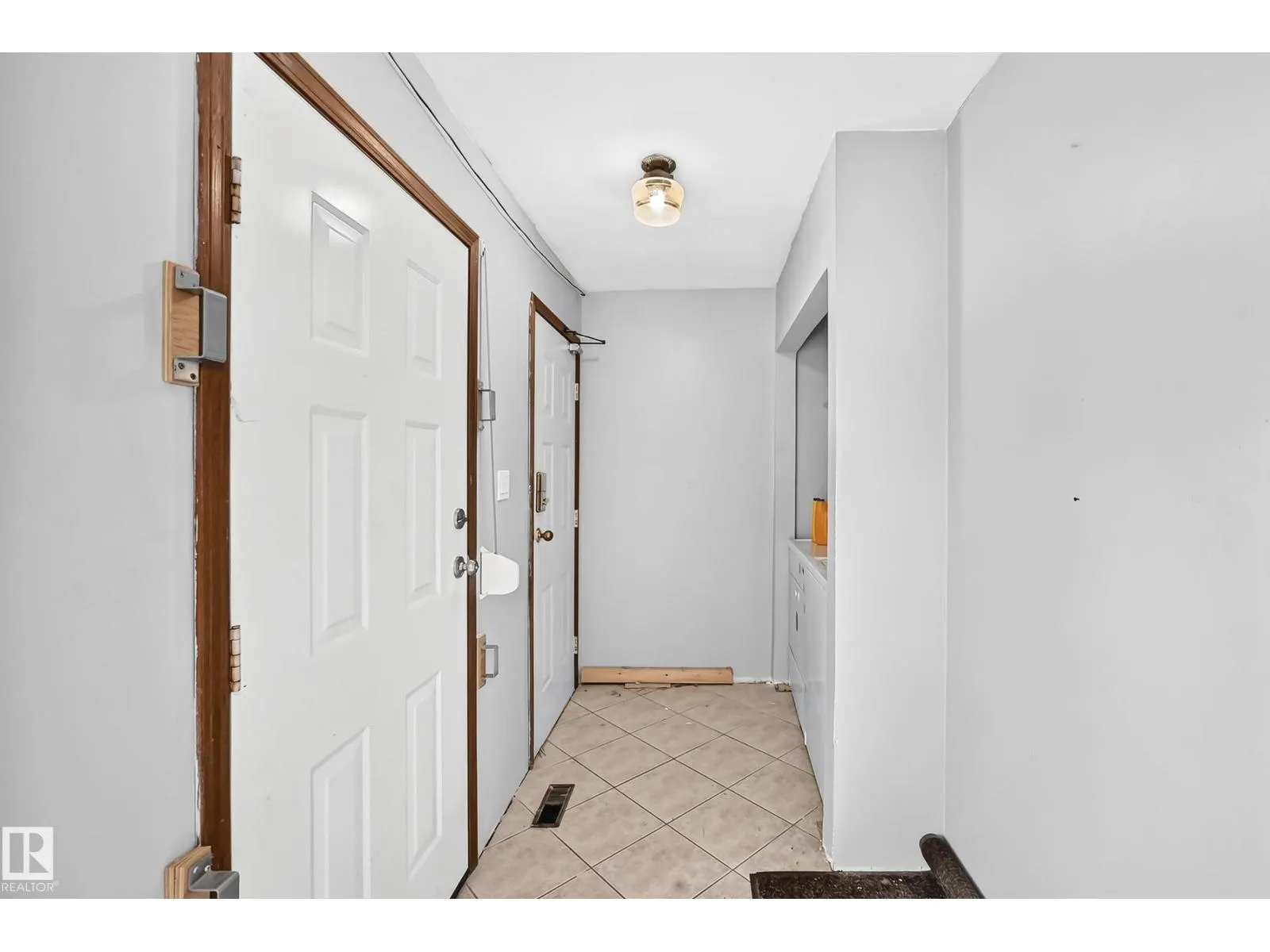 12424 46 ST NW NW