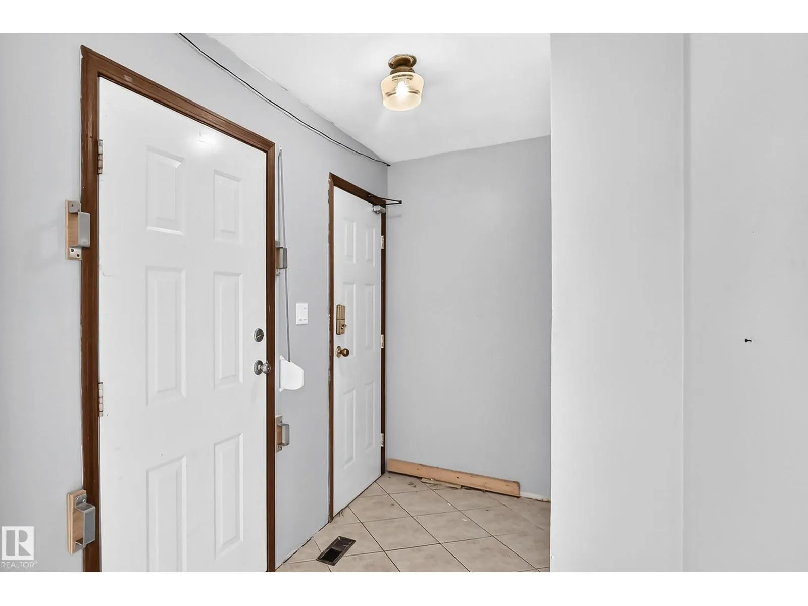 12424 46 ST NW NW