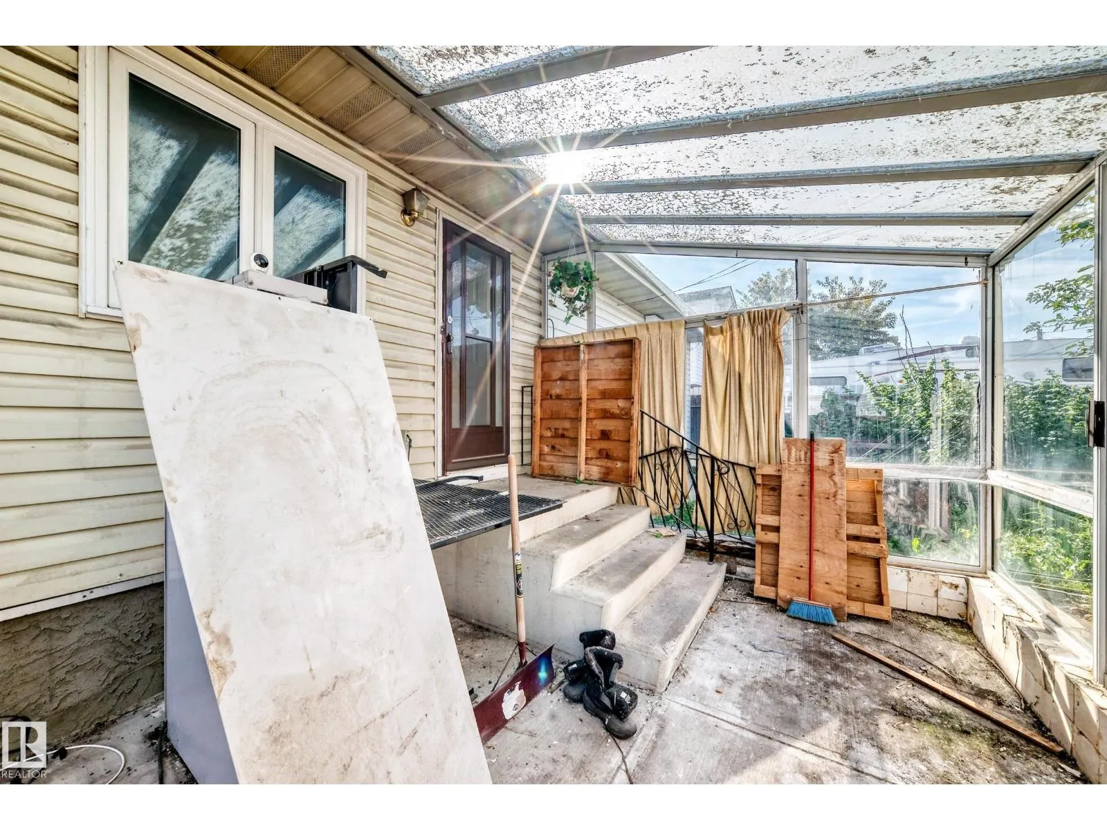12424 46 ST NW NW