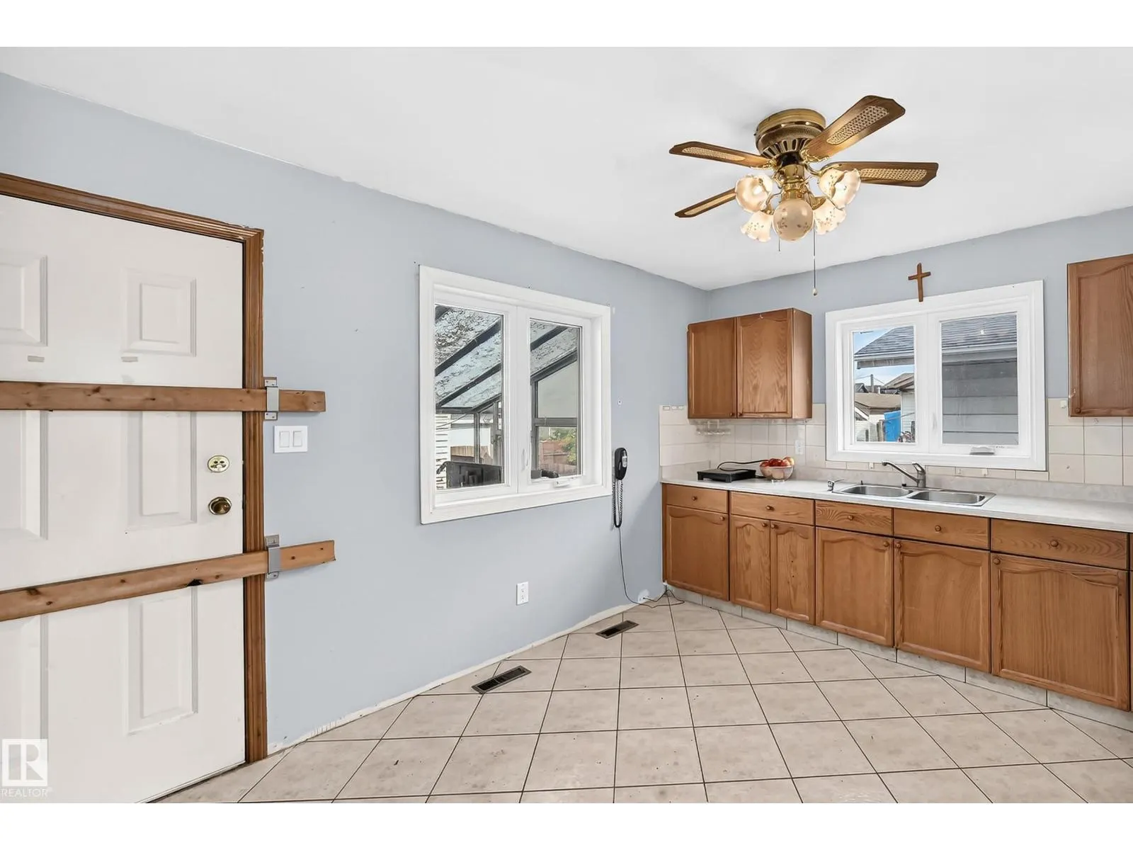 12424 46 ST NW NW