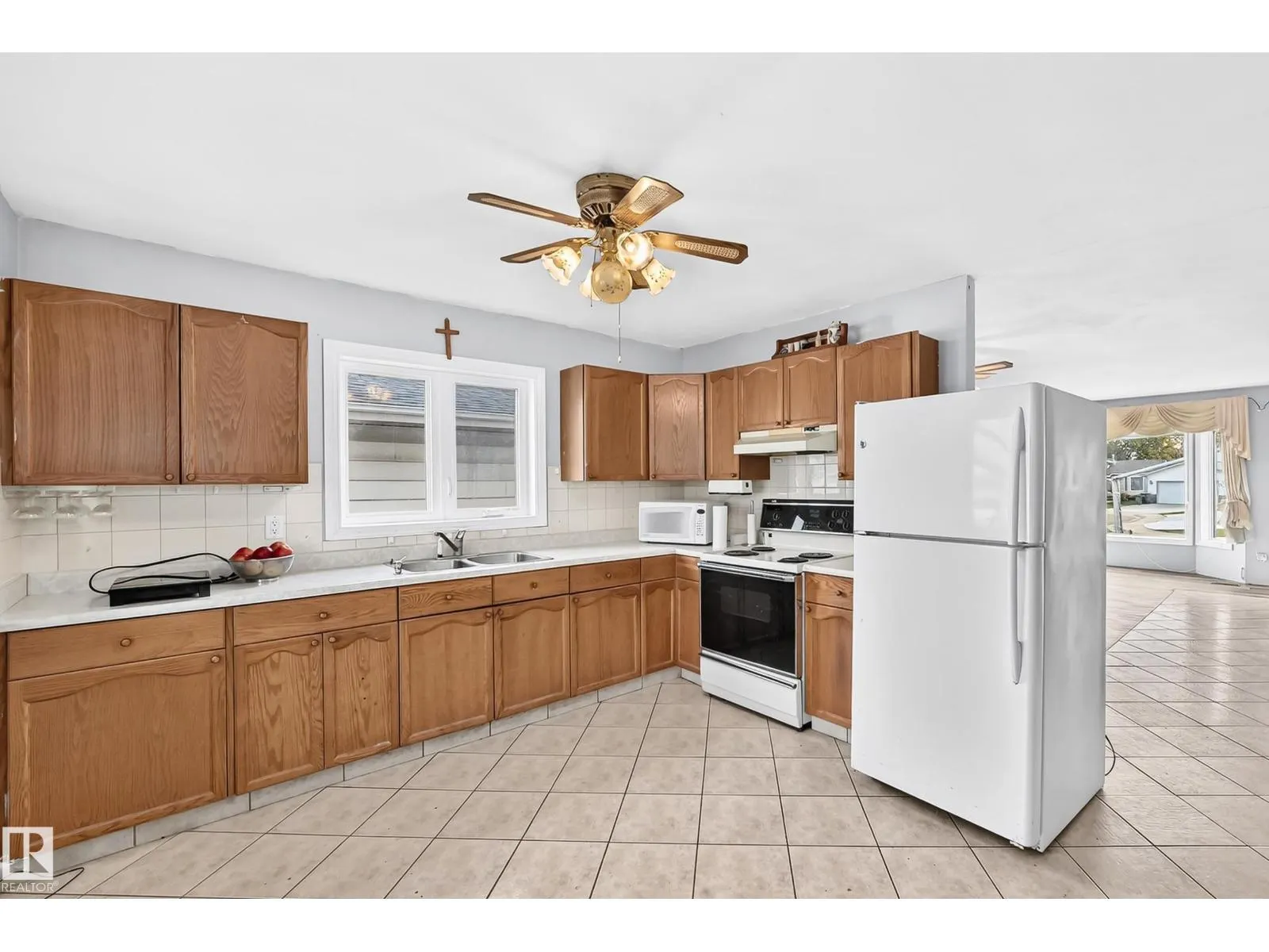 12424 46 ST NW NW