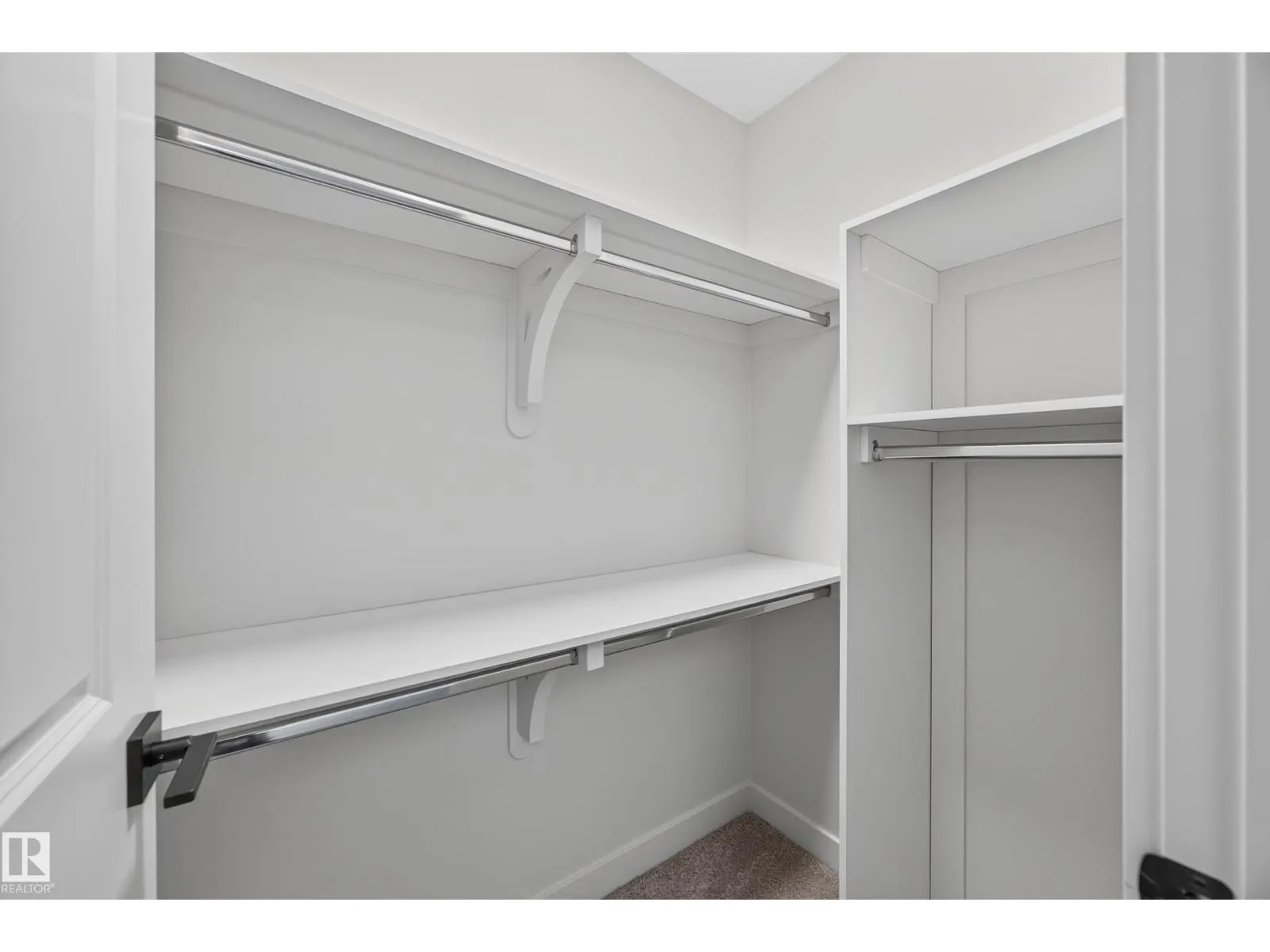 205 HAMPSHIRE PT
