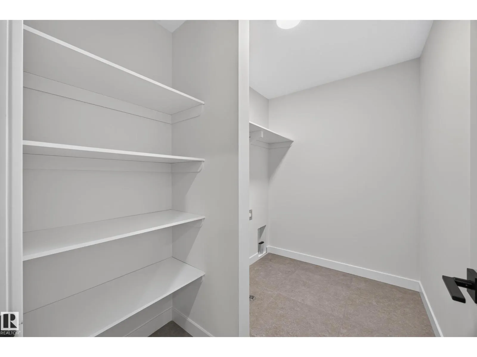 205 HAMPSHIRE PT