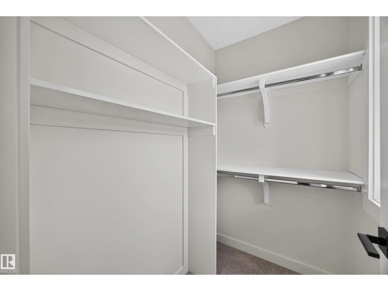 205 HAMPSHIRE PT