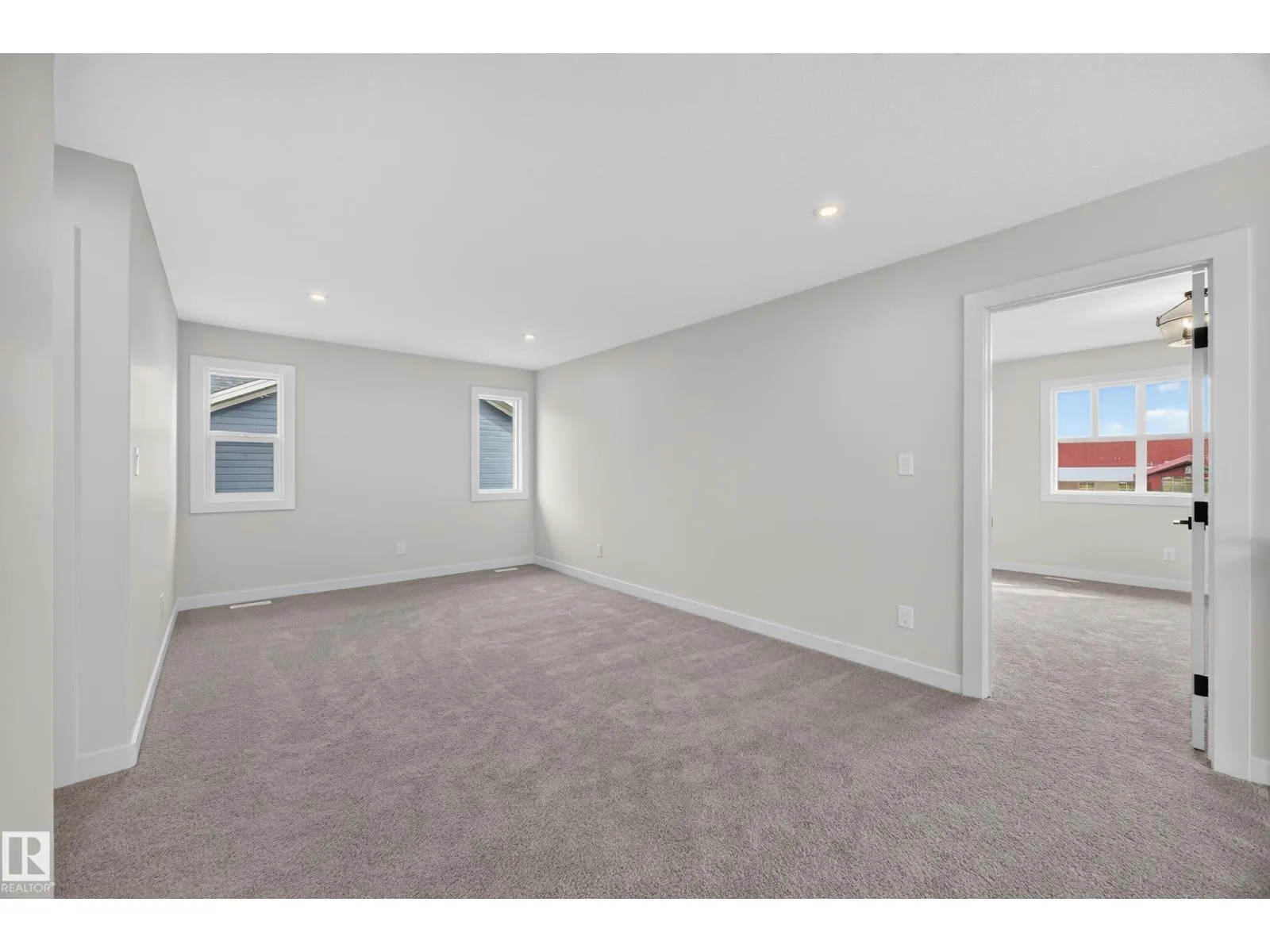 205 HAMPSHIRE PT
