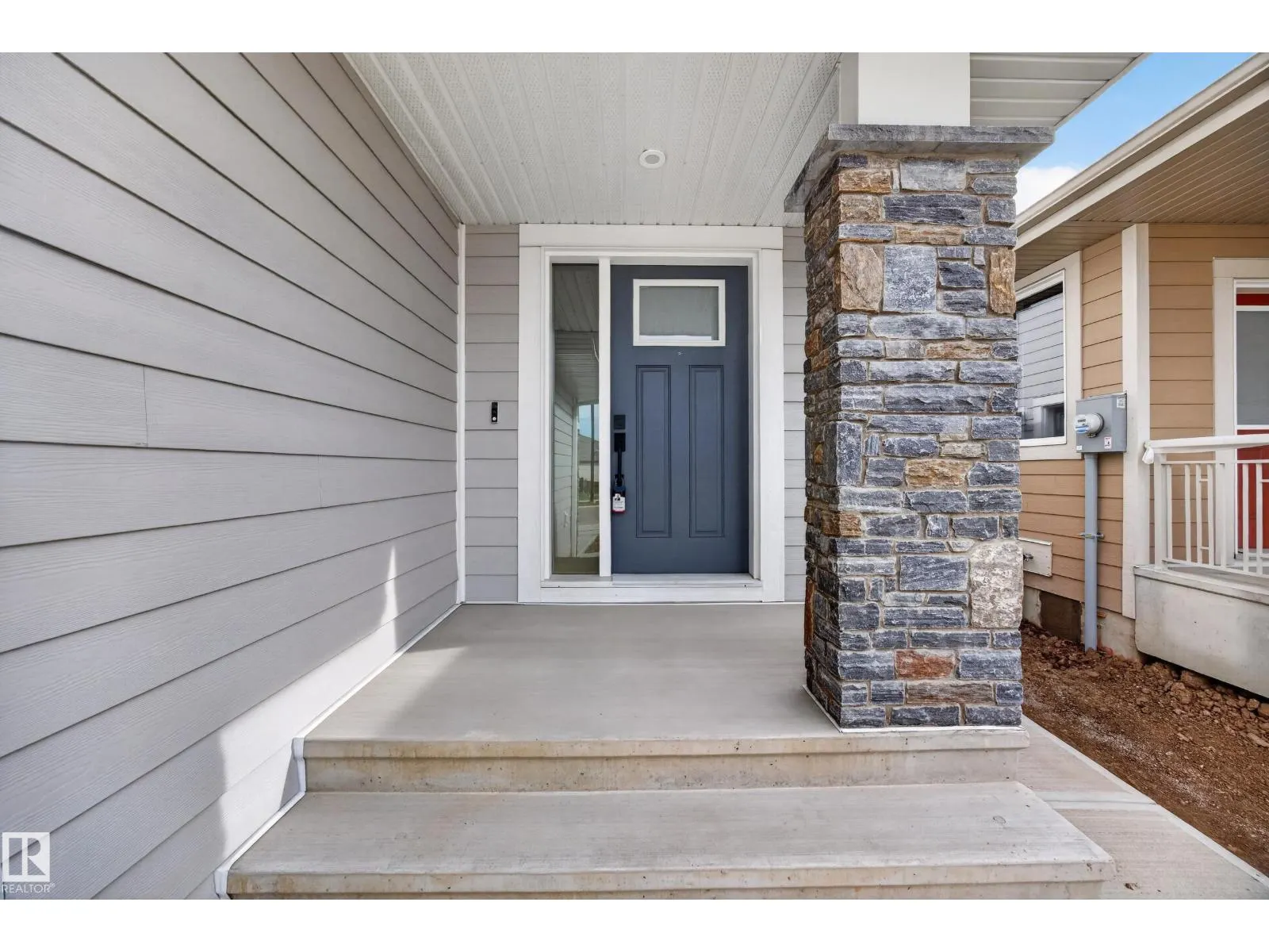 205 HAMPSHIRE PT