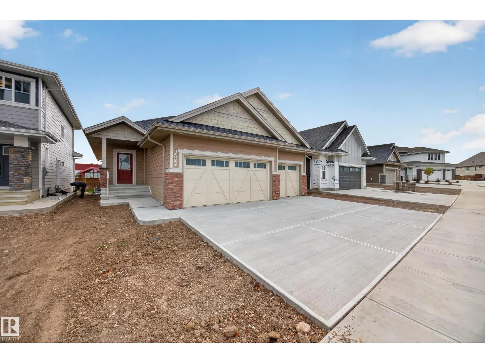 209 HAMPSHIRE PT
