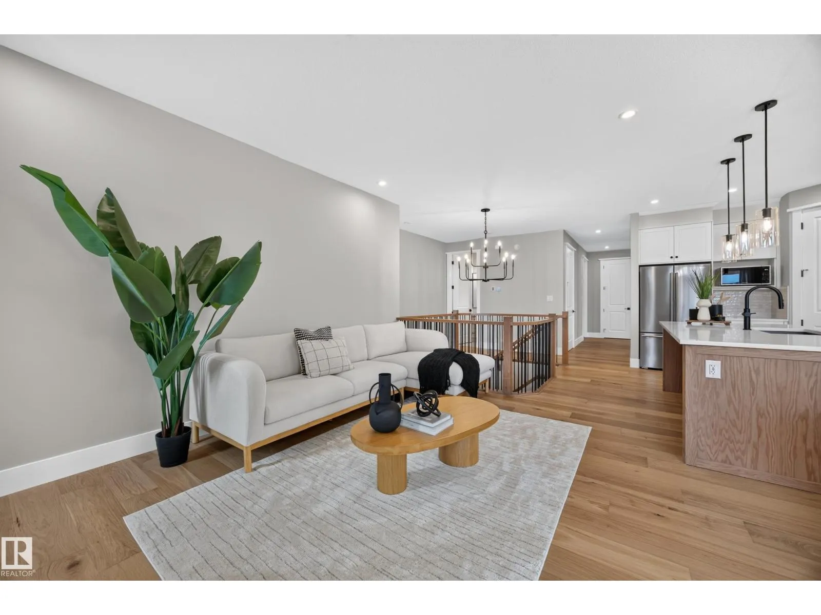 209 HAMPSHIRE PT