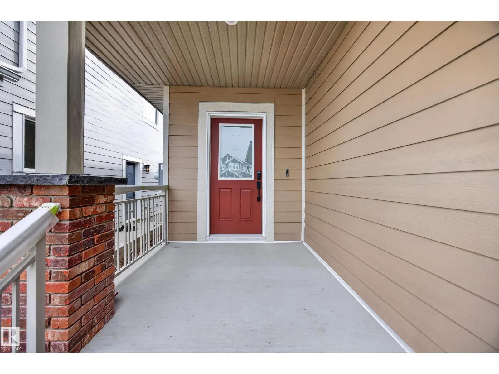 209 HAMPSHIRE PT