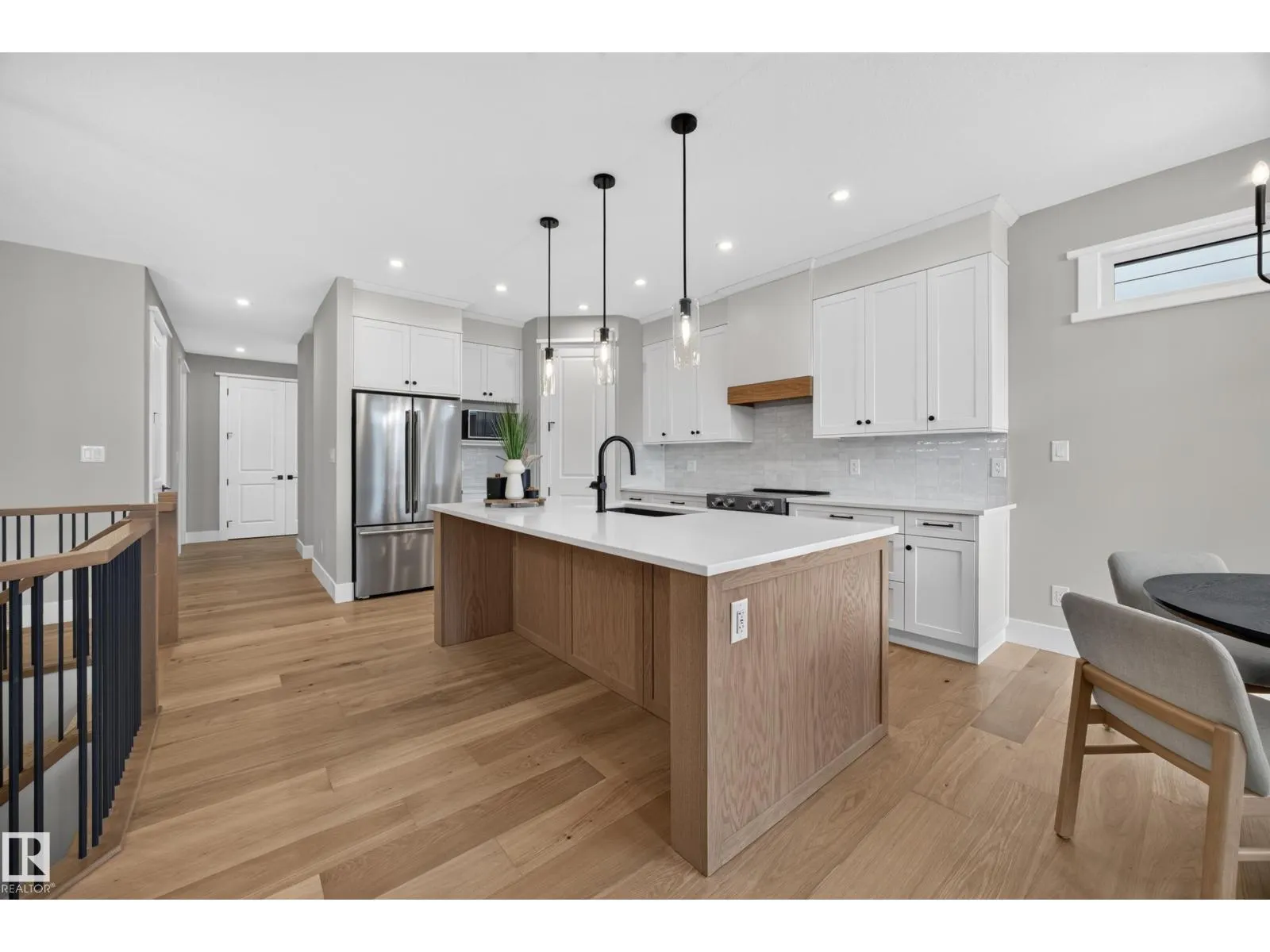 209 HAMPSHIRE PT