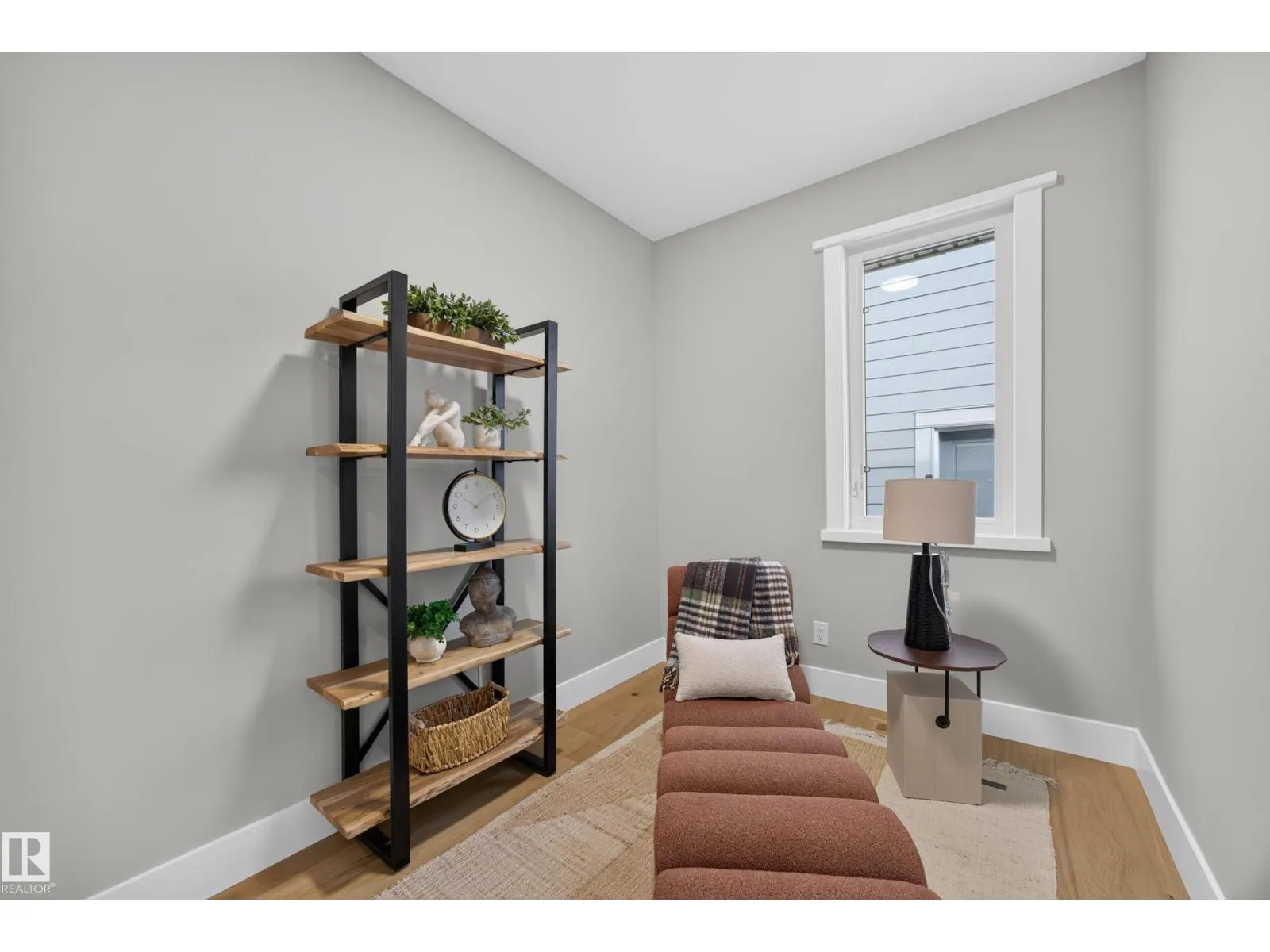 209 HAMPSHIRE PT