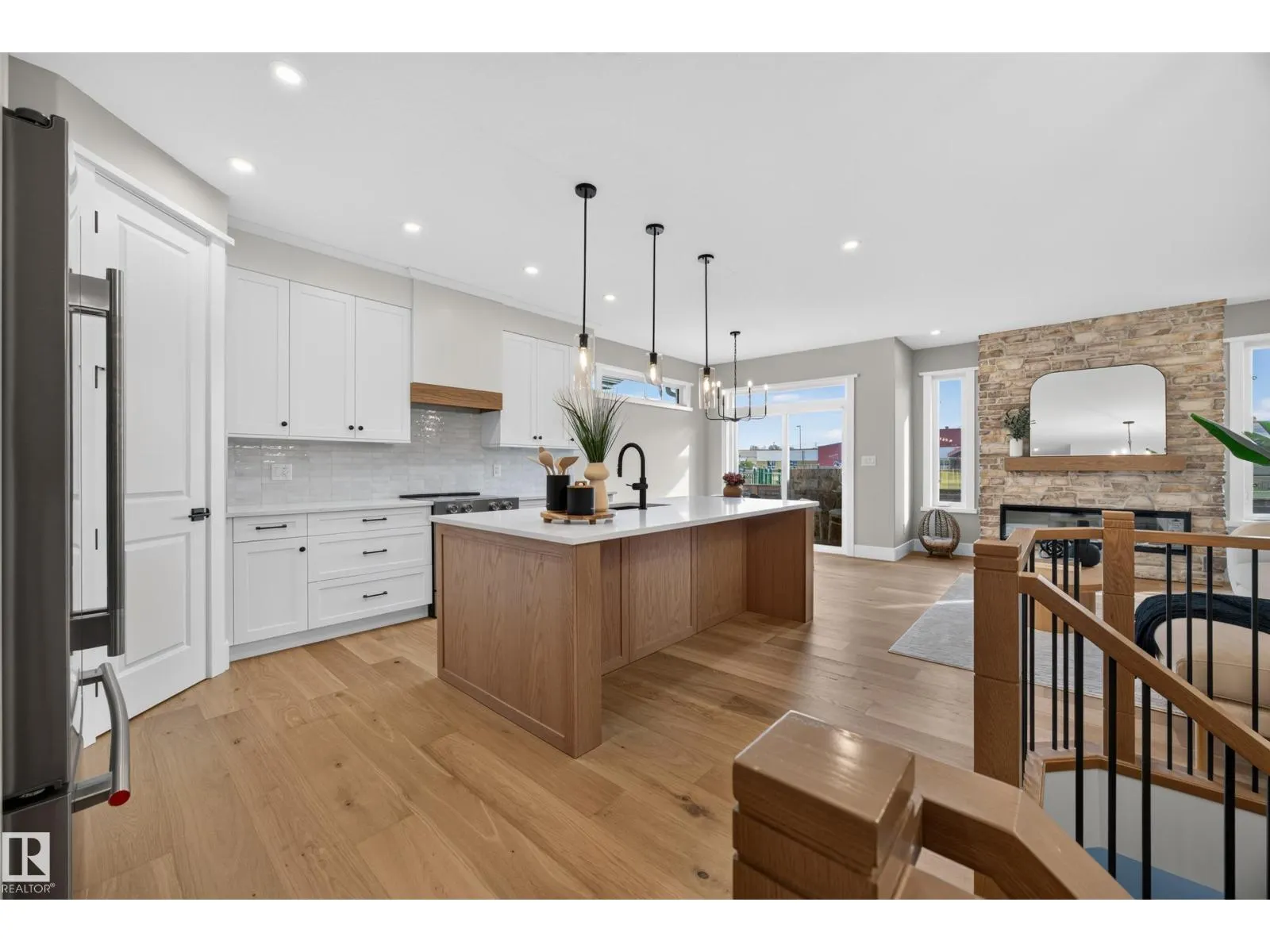 209 HAMPSHIRE PT