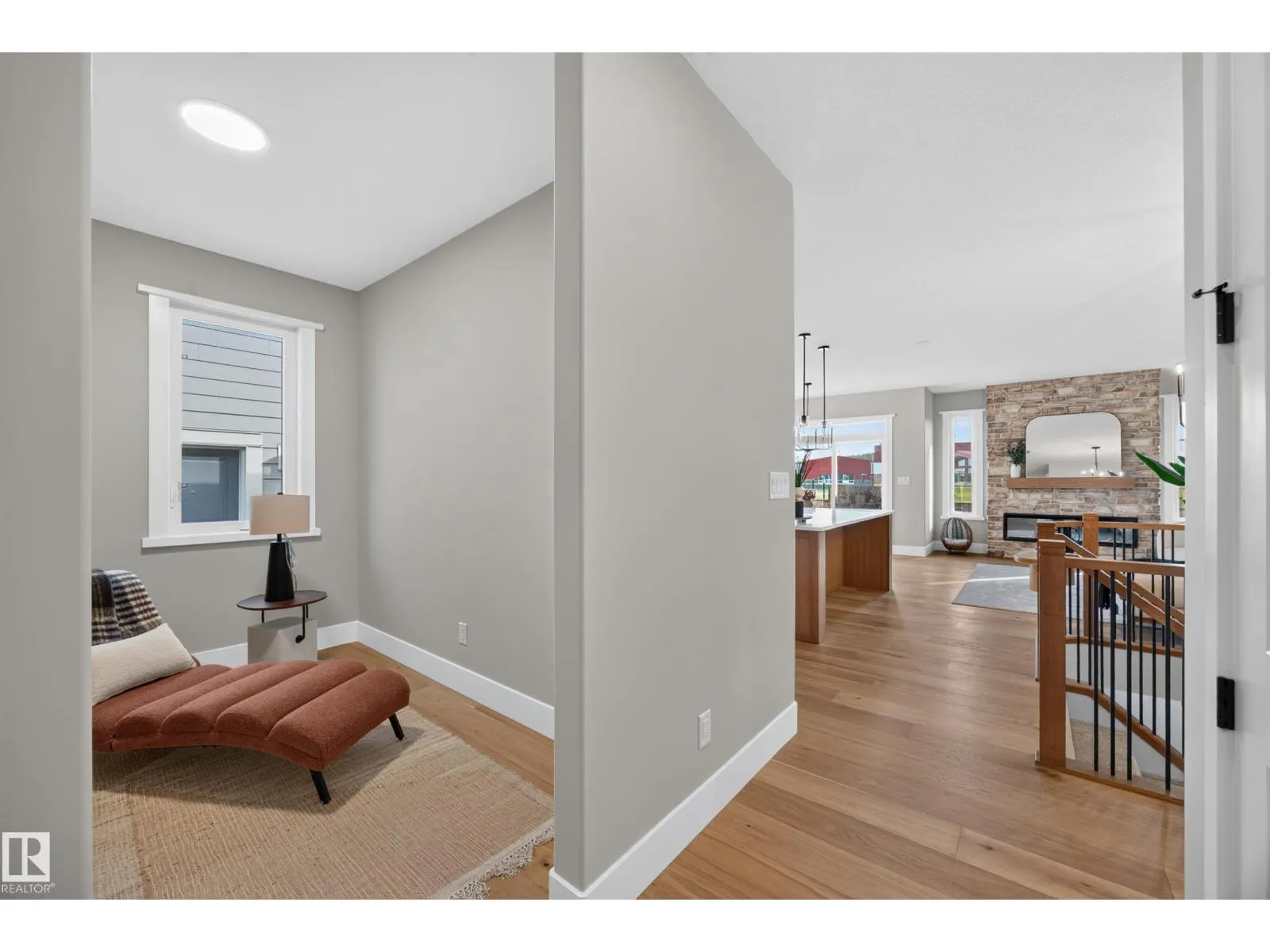 209 HAMPSHIRE PT