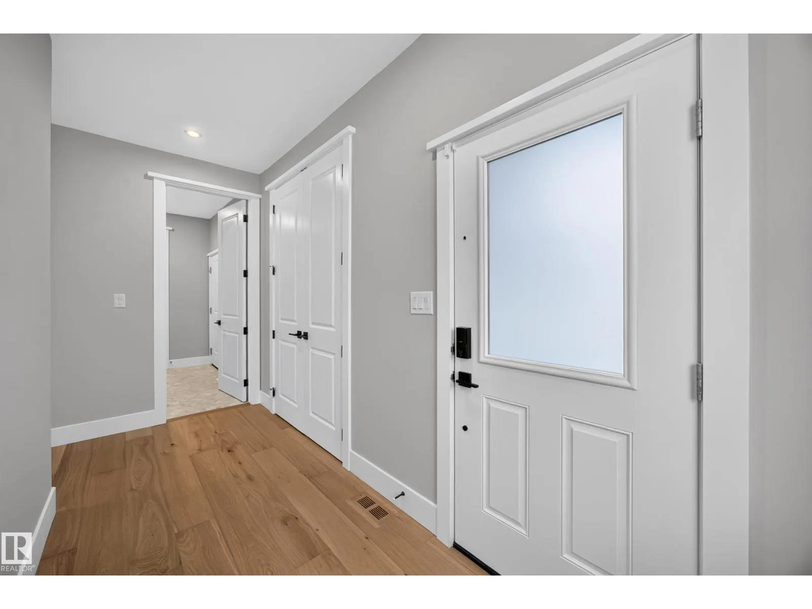 209 HAMPSHIRE PT
