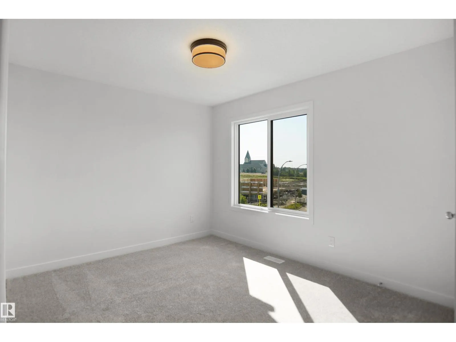 128 COPPERHAVEN DR