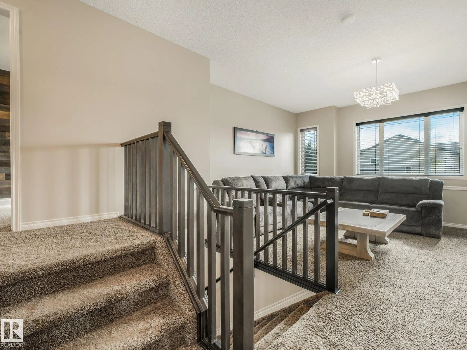 219 SILVERSTONE CR