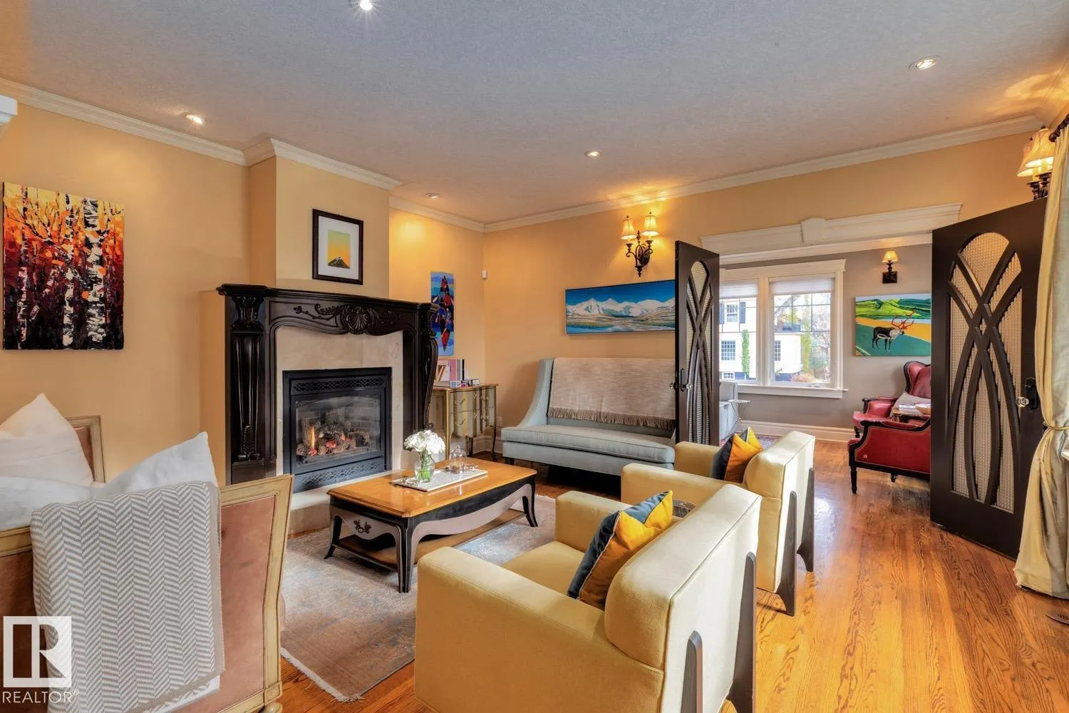 6306 111 AV NW