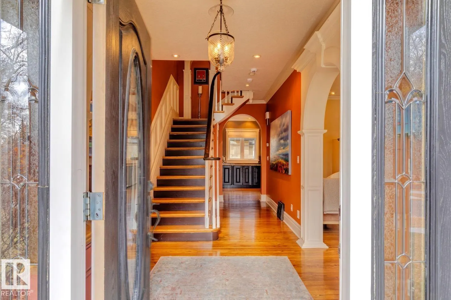 6306 111 AV NW