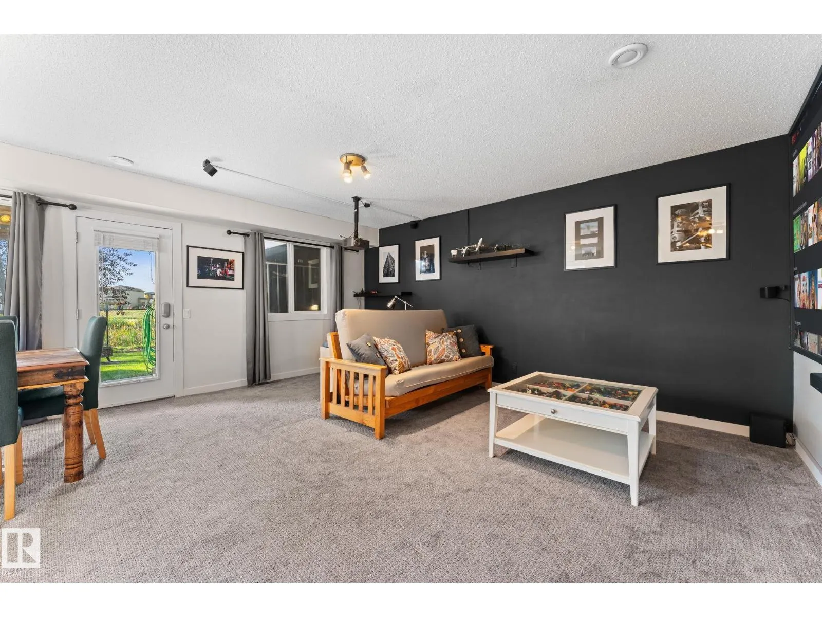 #5 4900 62 ST