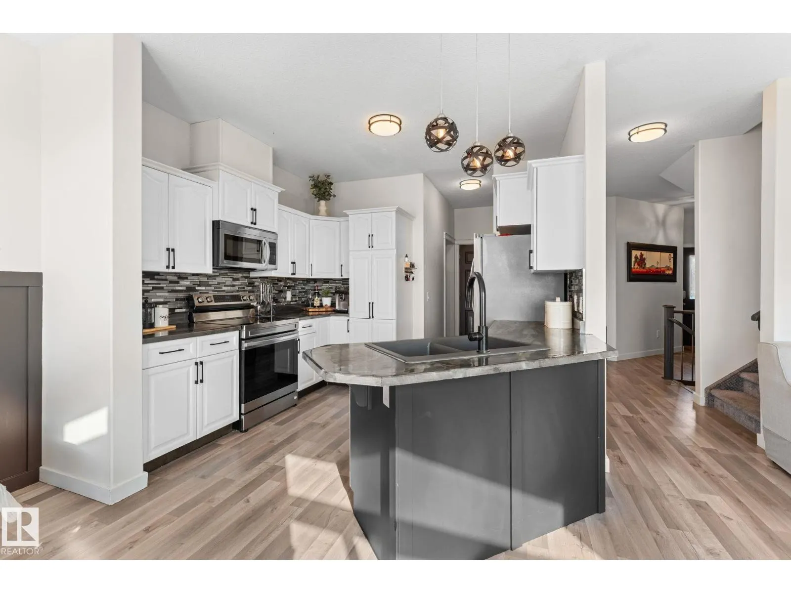 #5 4900 62 ST