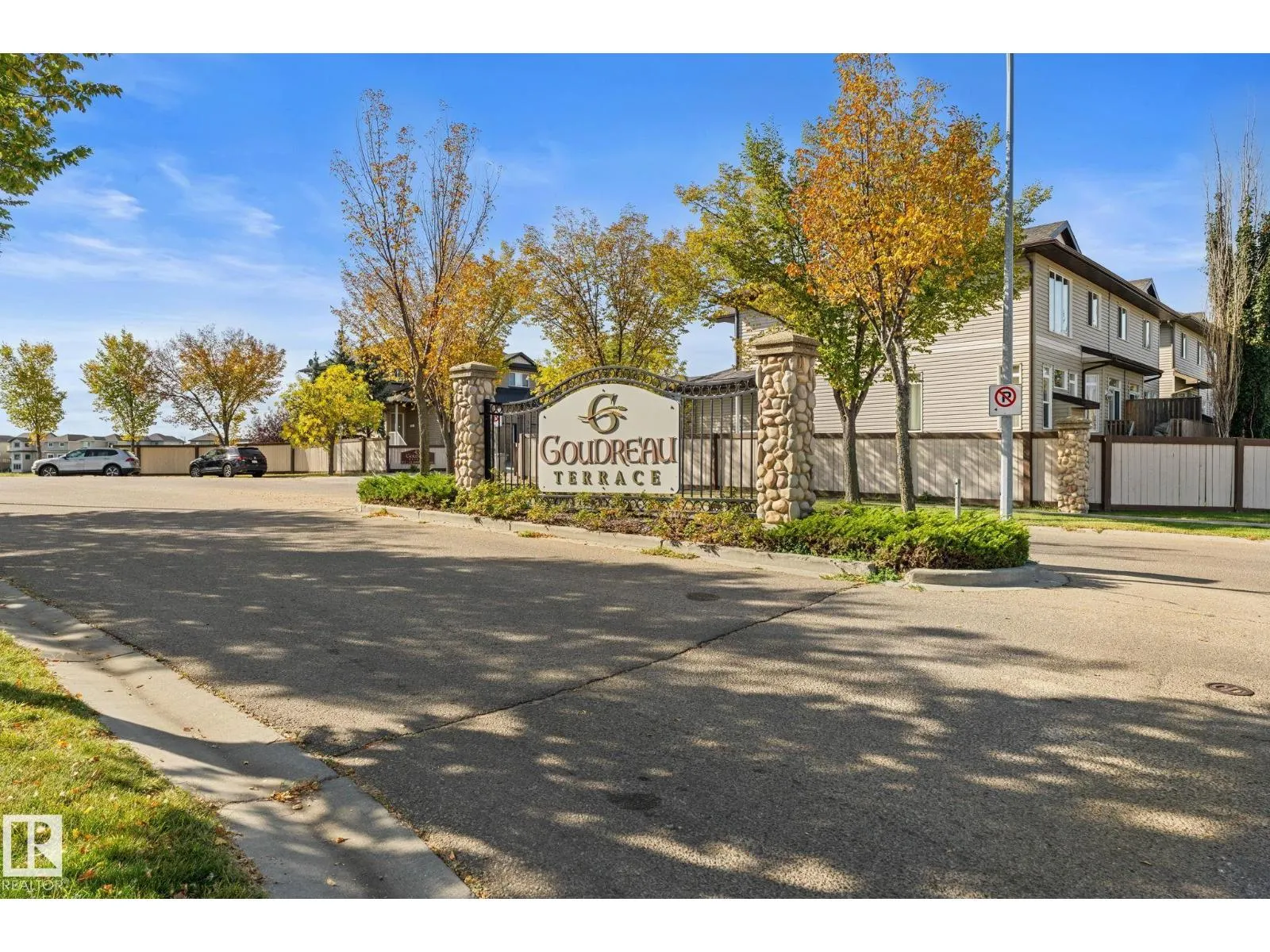 #5 4900 62 ST