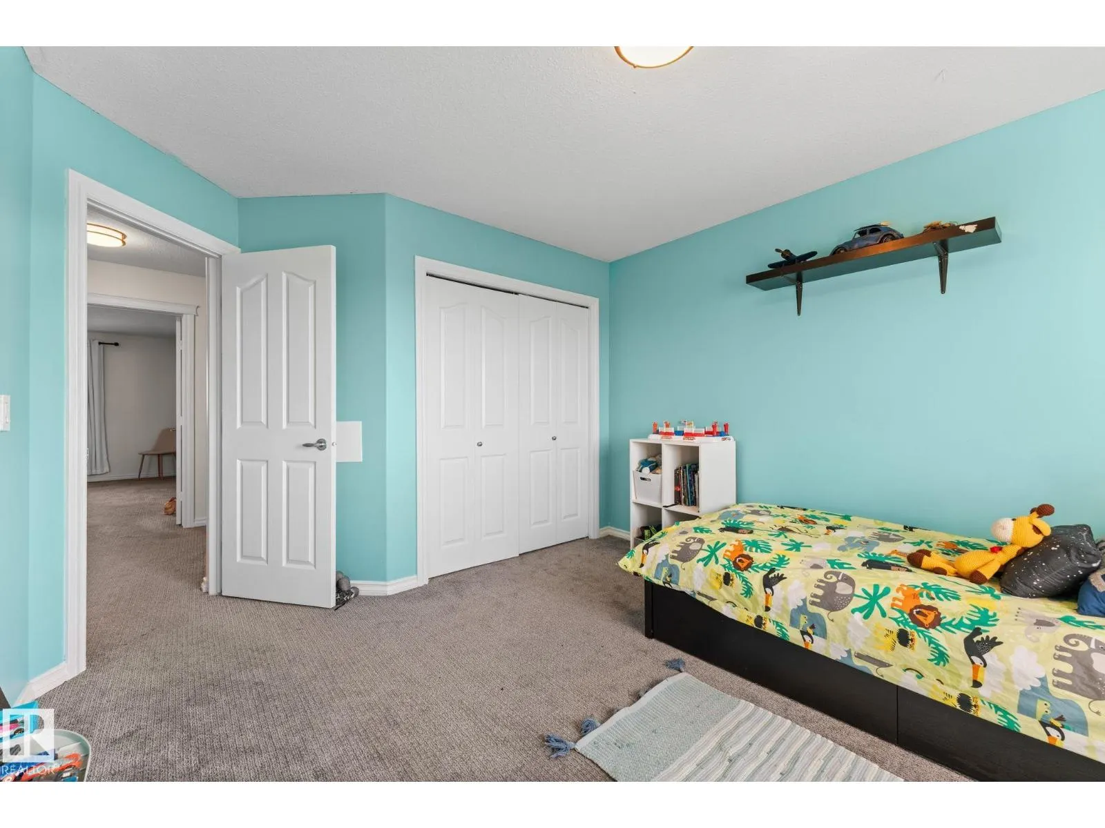 #5 4900 62 ST